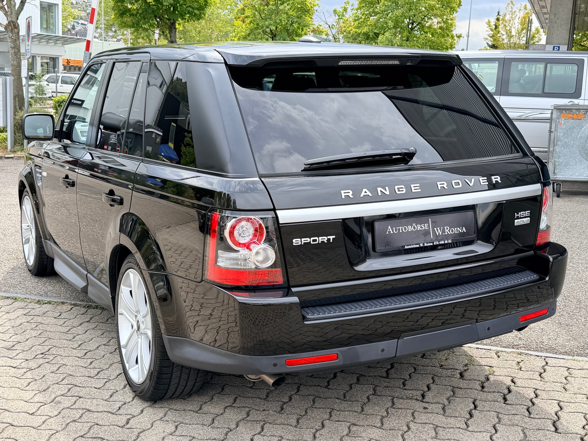 LAND ROVER Range Rover Sport 3.0 TDV6 HSE Automatic-image-4