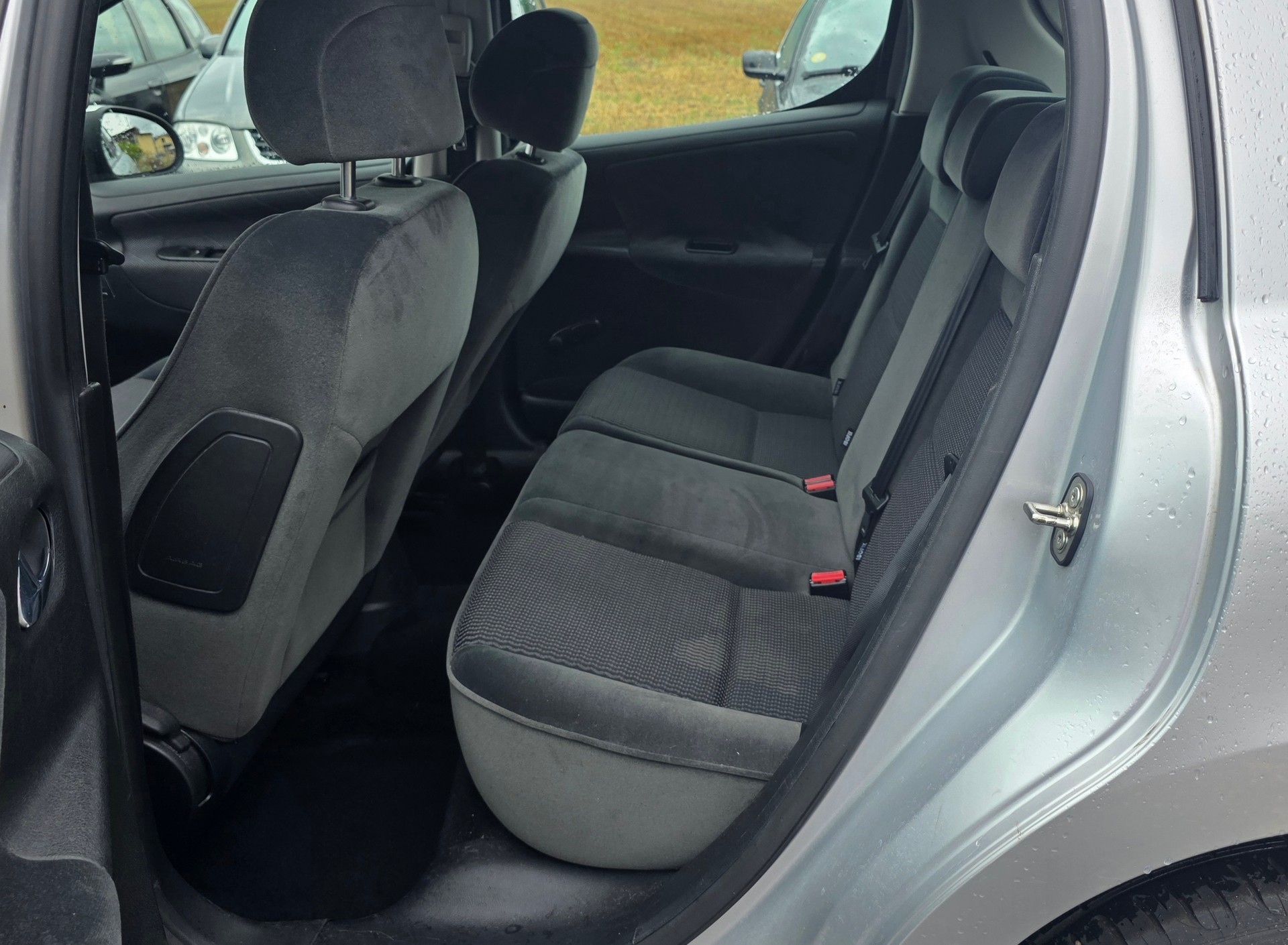 PEUGEOT 207 1.4 16V Look-image-6