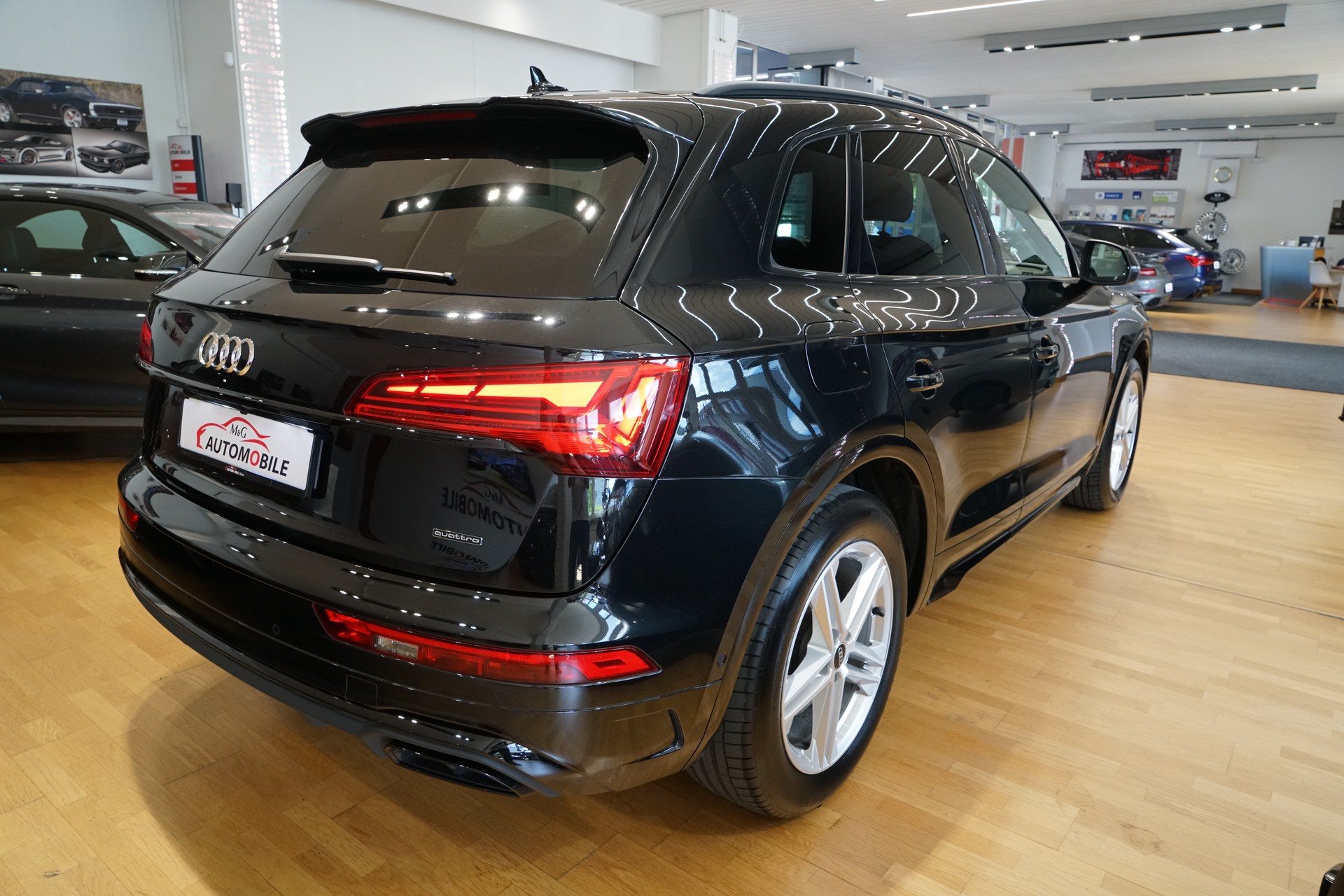 AUDI Q5 45 TFSI S-line quattro S-tronic-image-5