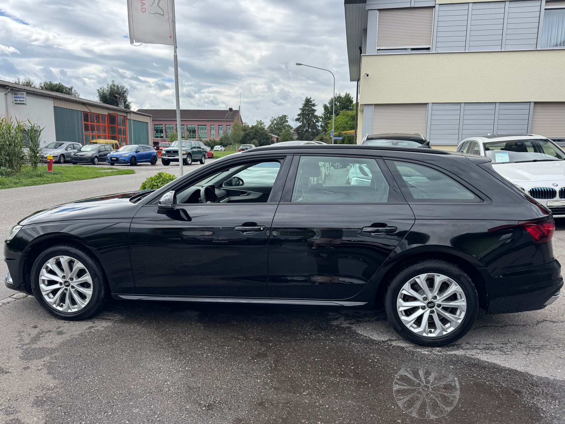 AUDI A4 Avant 40 g-tron advanced S-tronic-image-4
