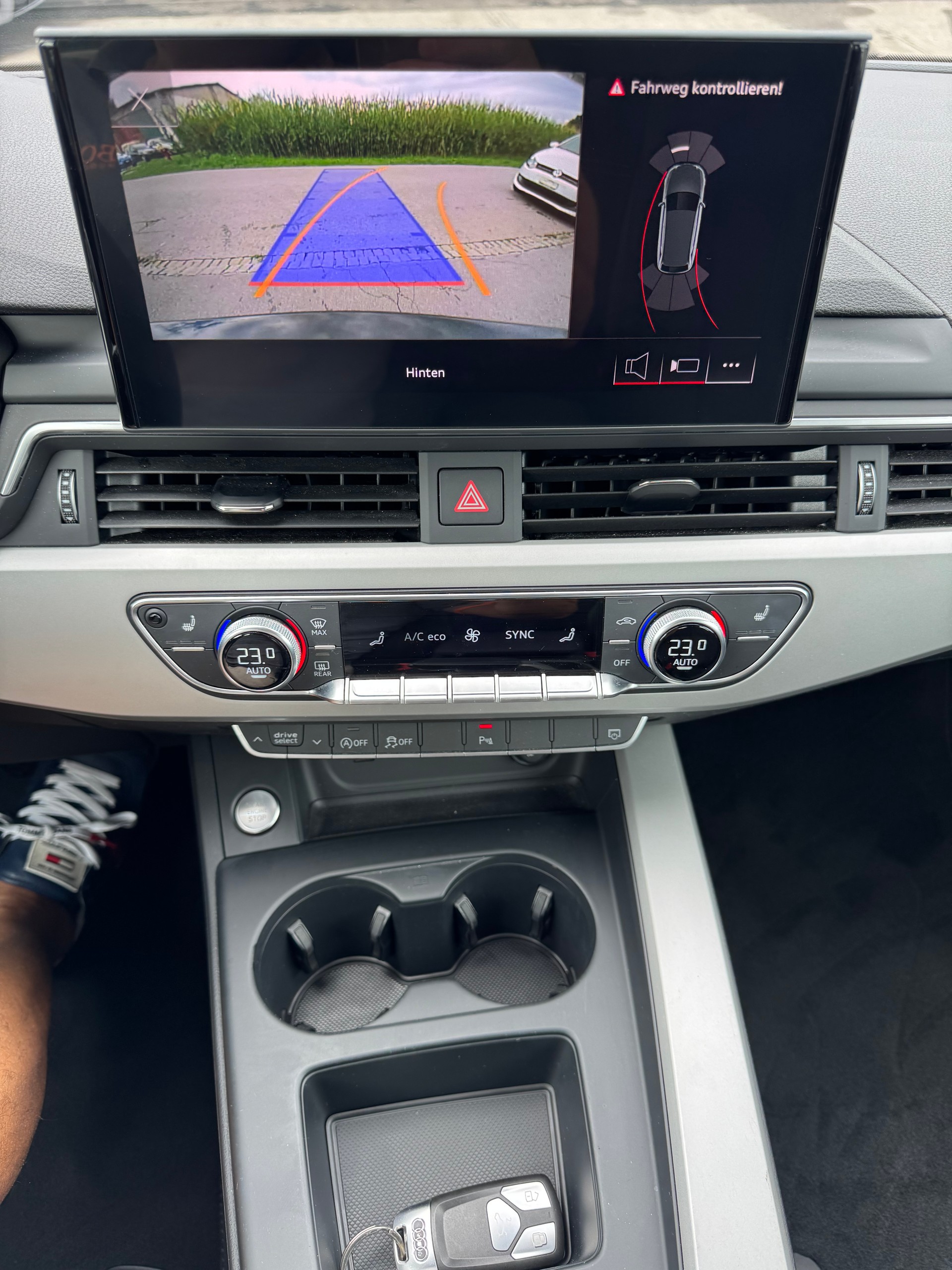 AUDI A4 Avant 40 g-tron advanced S-tronic-image-5