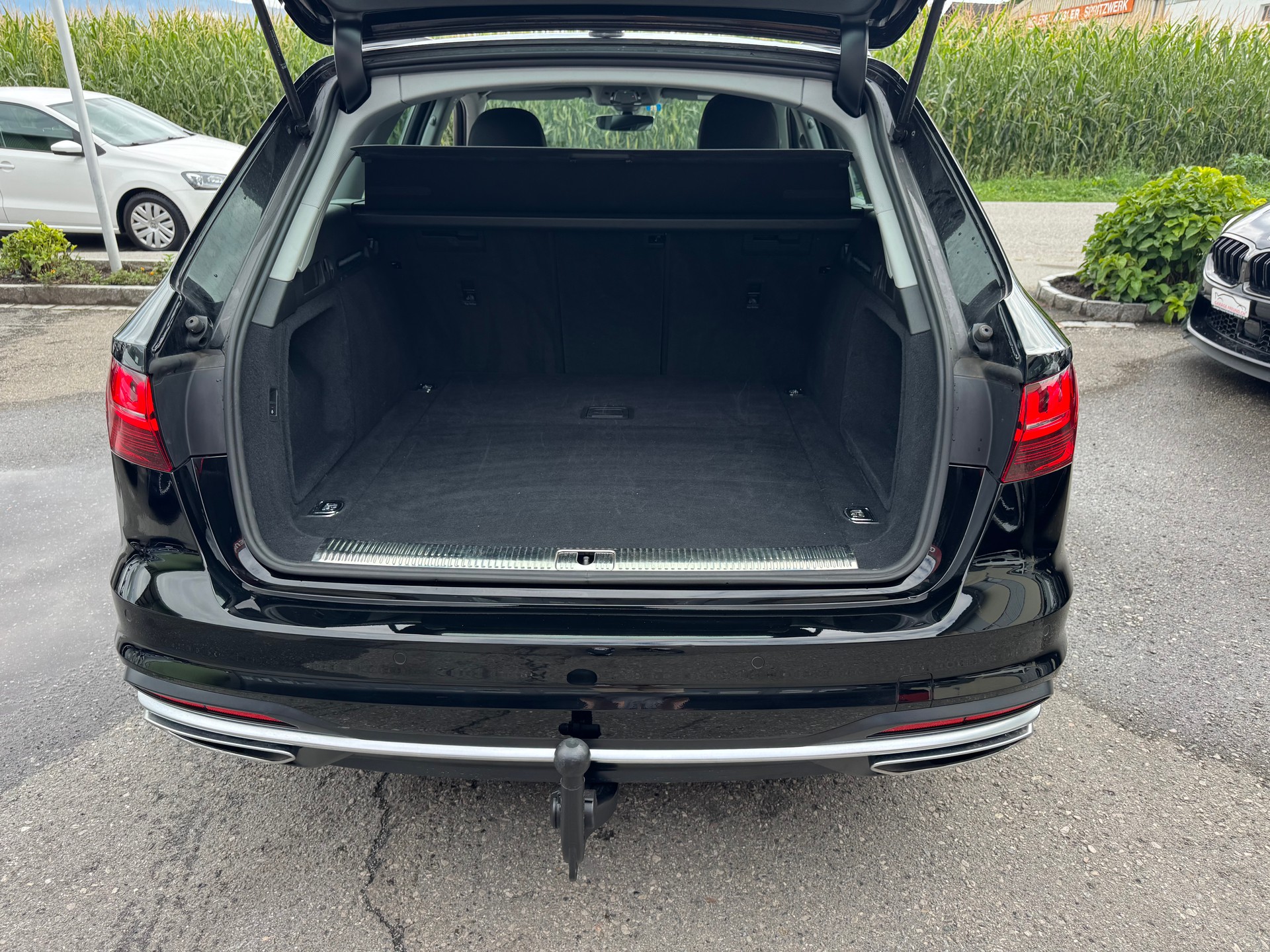 AUDI A4 Avant 40 g-tron advanced S-tronic-image-7