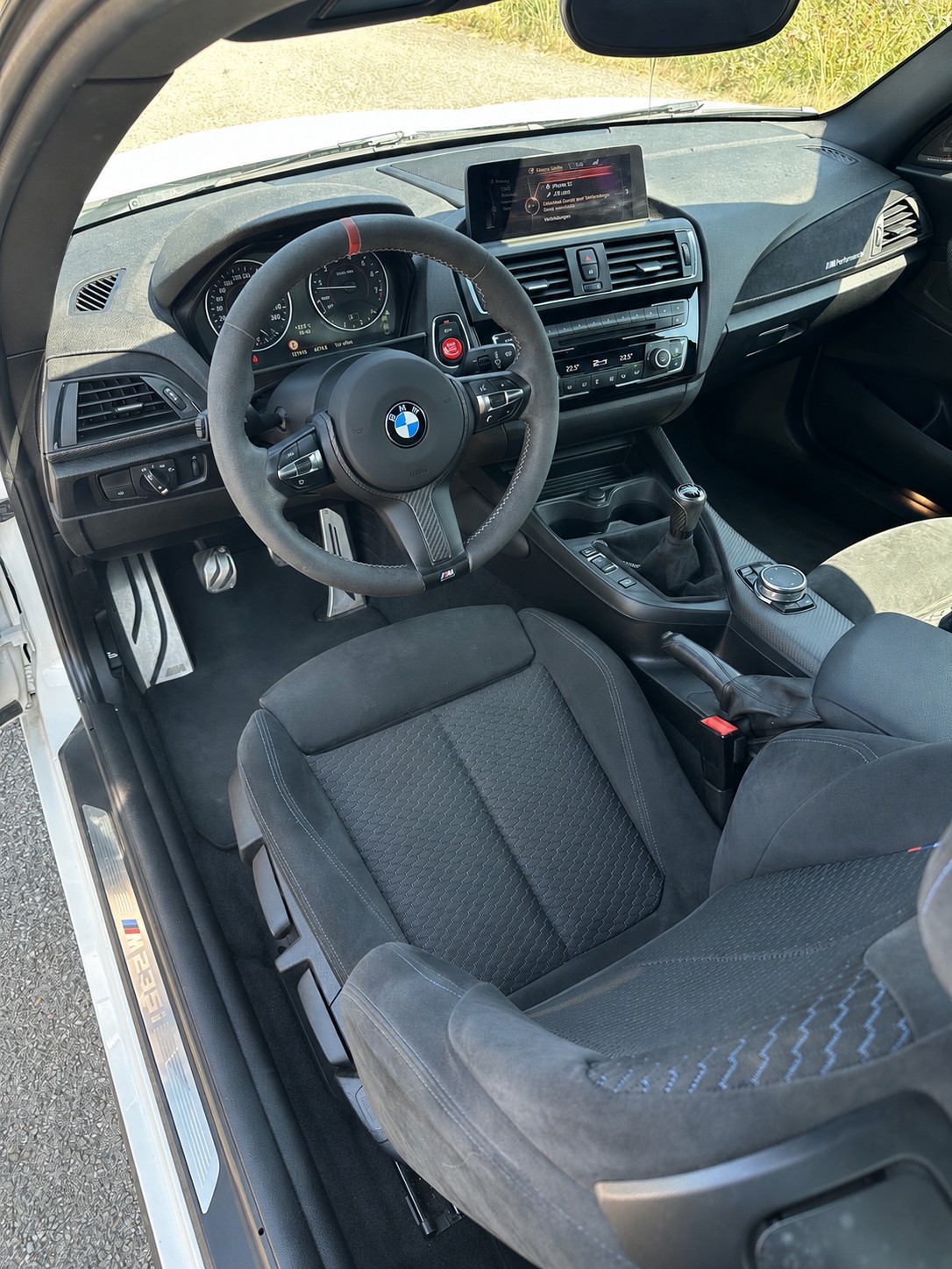 BMW M235i-image-5