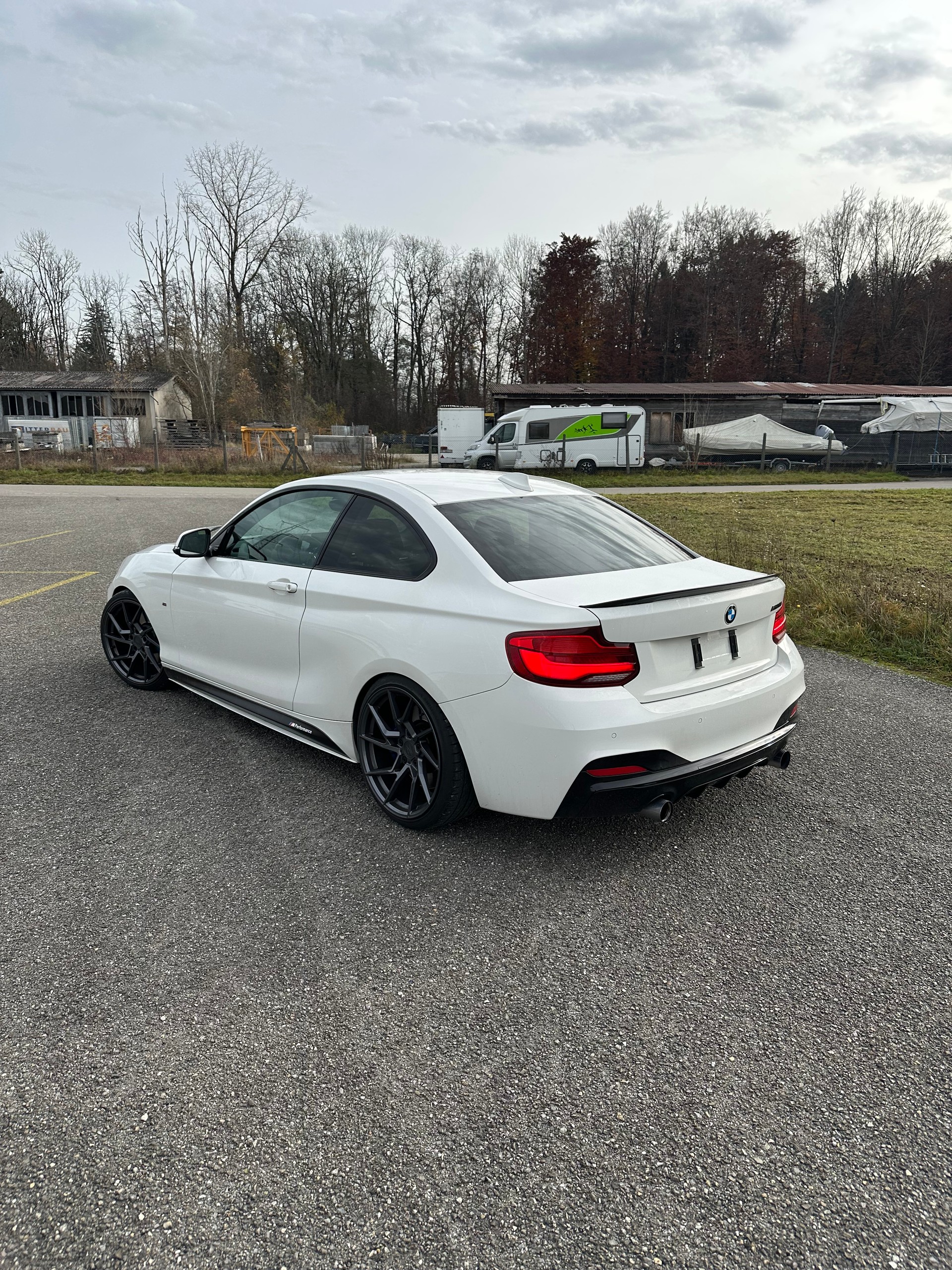 BMW M235i-image-4
