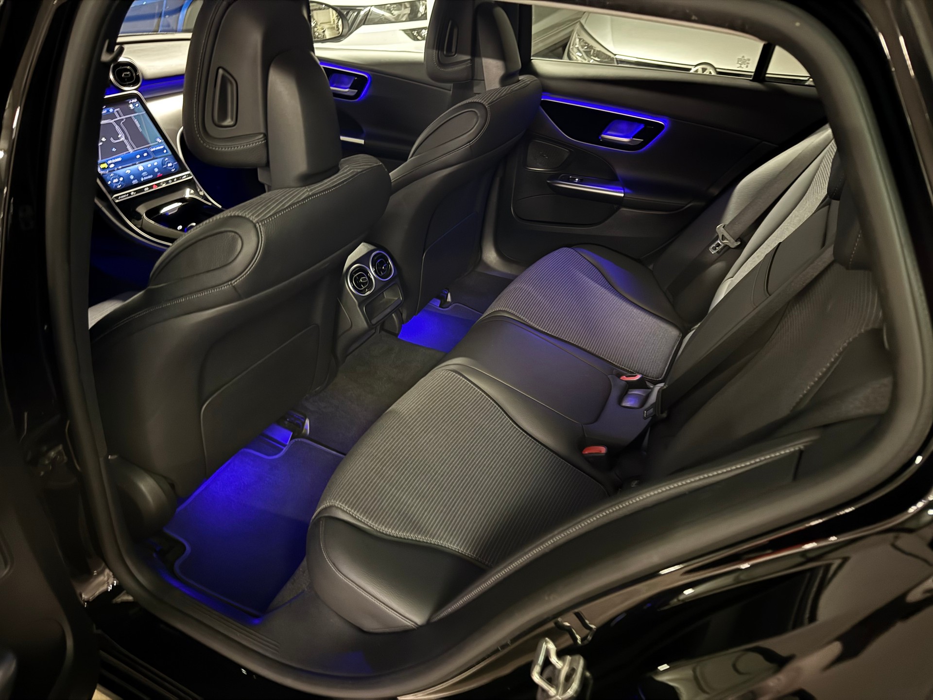 MERCEDES-BENZ C 220 d T 4Matic Swiss Star-image-11