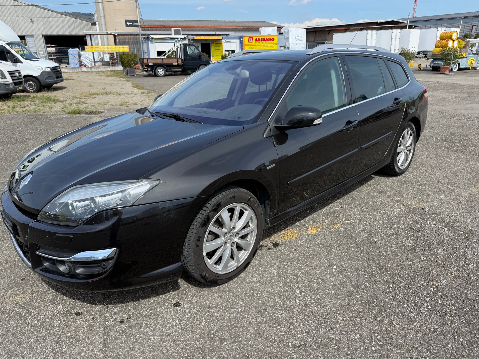 RENAULT Laguna Grandtour 2.0 16V T Bose Automatic-image-0