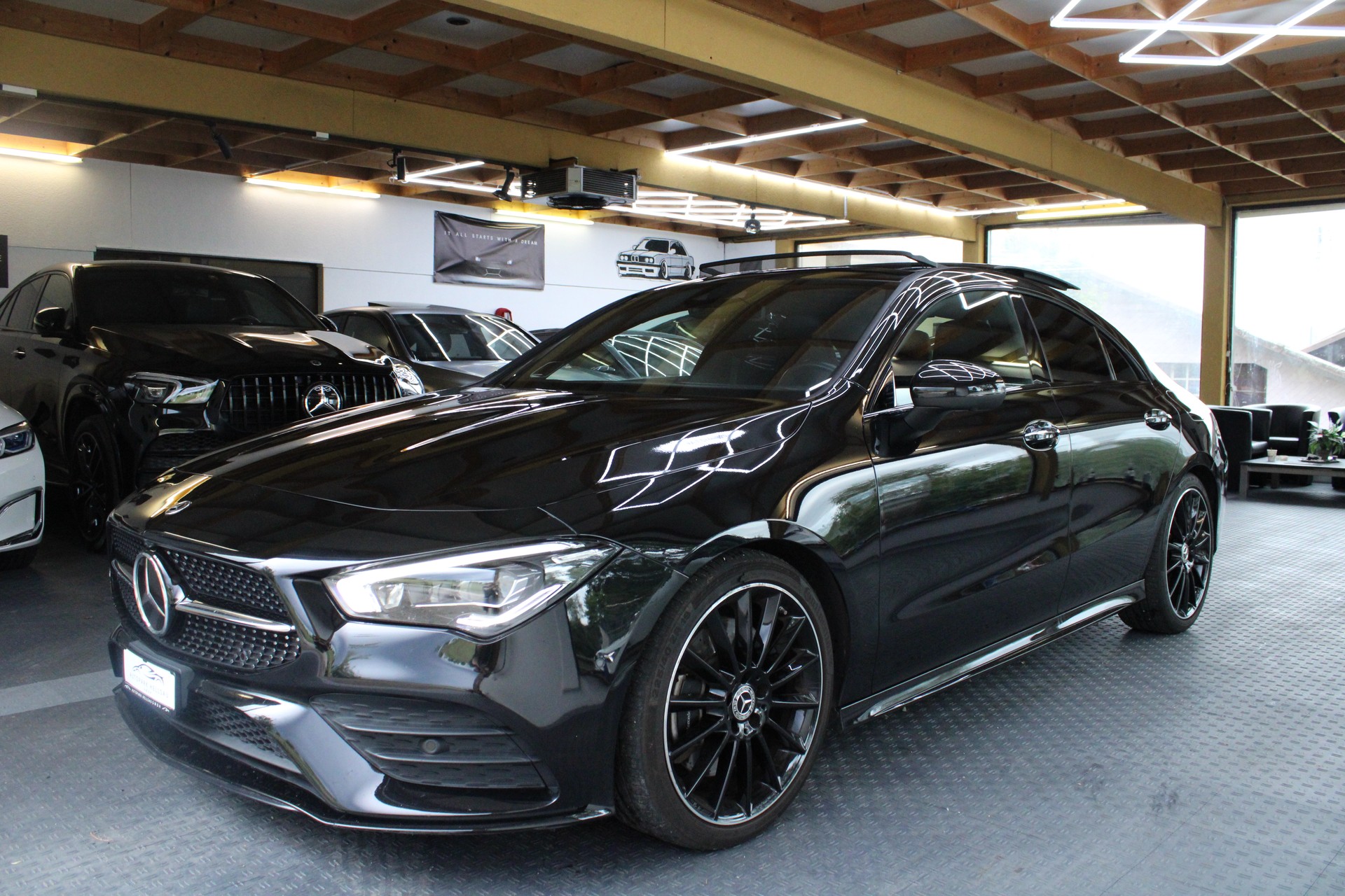 MERCEDES-BENZ CLA 250 4Matic AMG Line 7G-DCT-image-1