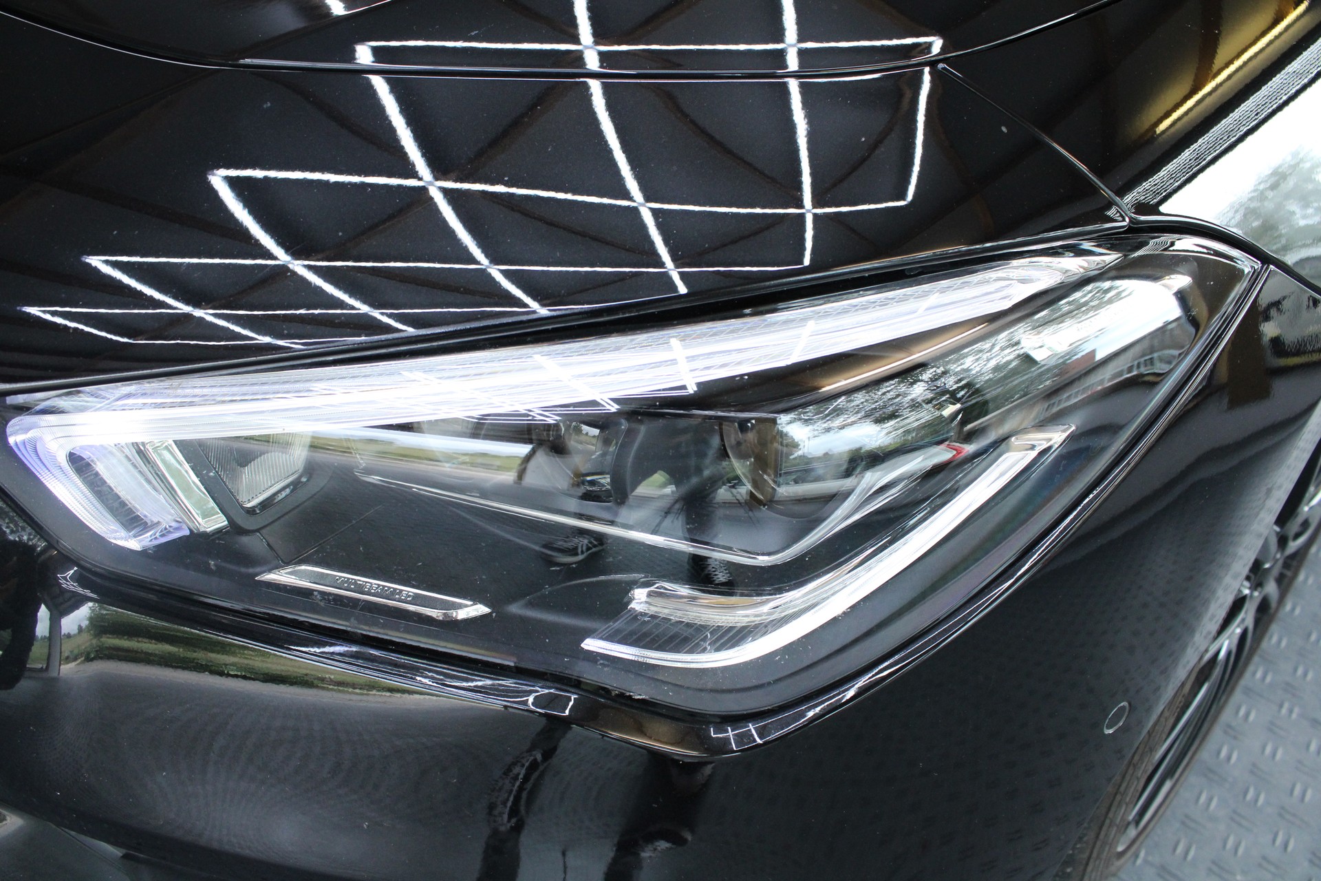 MERCEDES-BENZ CLA 250 4Matic AMG Line 7G-DCT-image-12