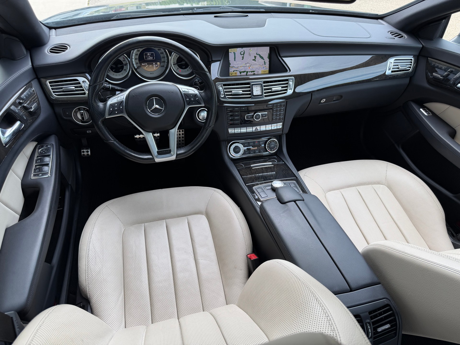 MERCEDES-BENZ CLS 350 CDI 4Matic 7G-Tronic-image-6