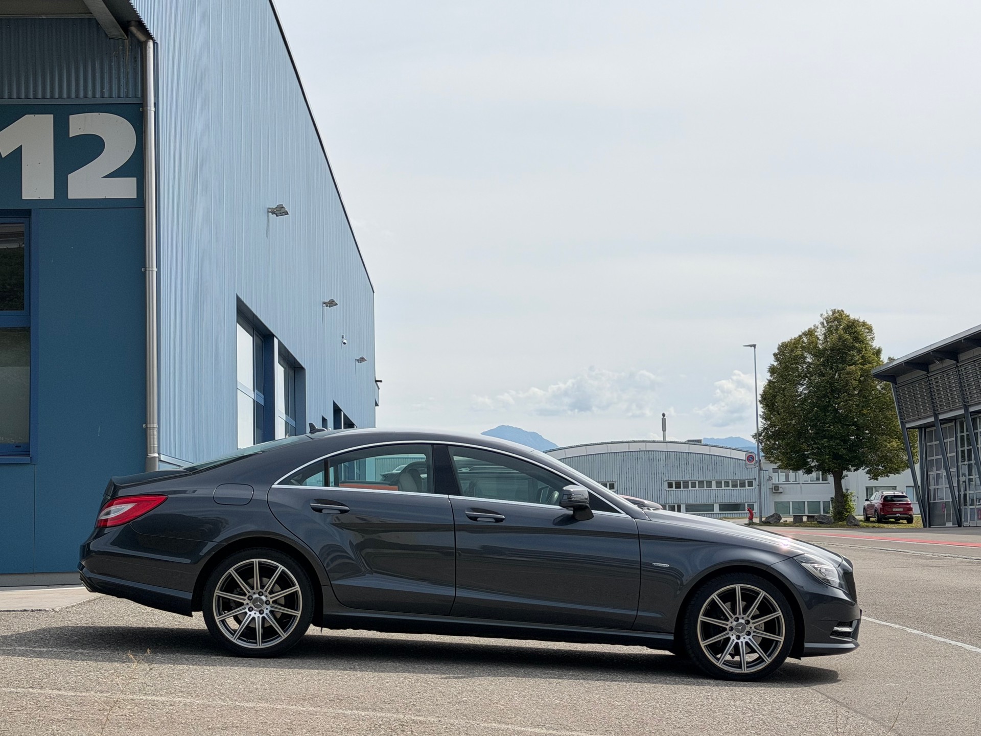 MERCEDES-BENZ CLS 350 CDI 4Matic 7G-Tronic-image-2