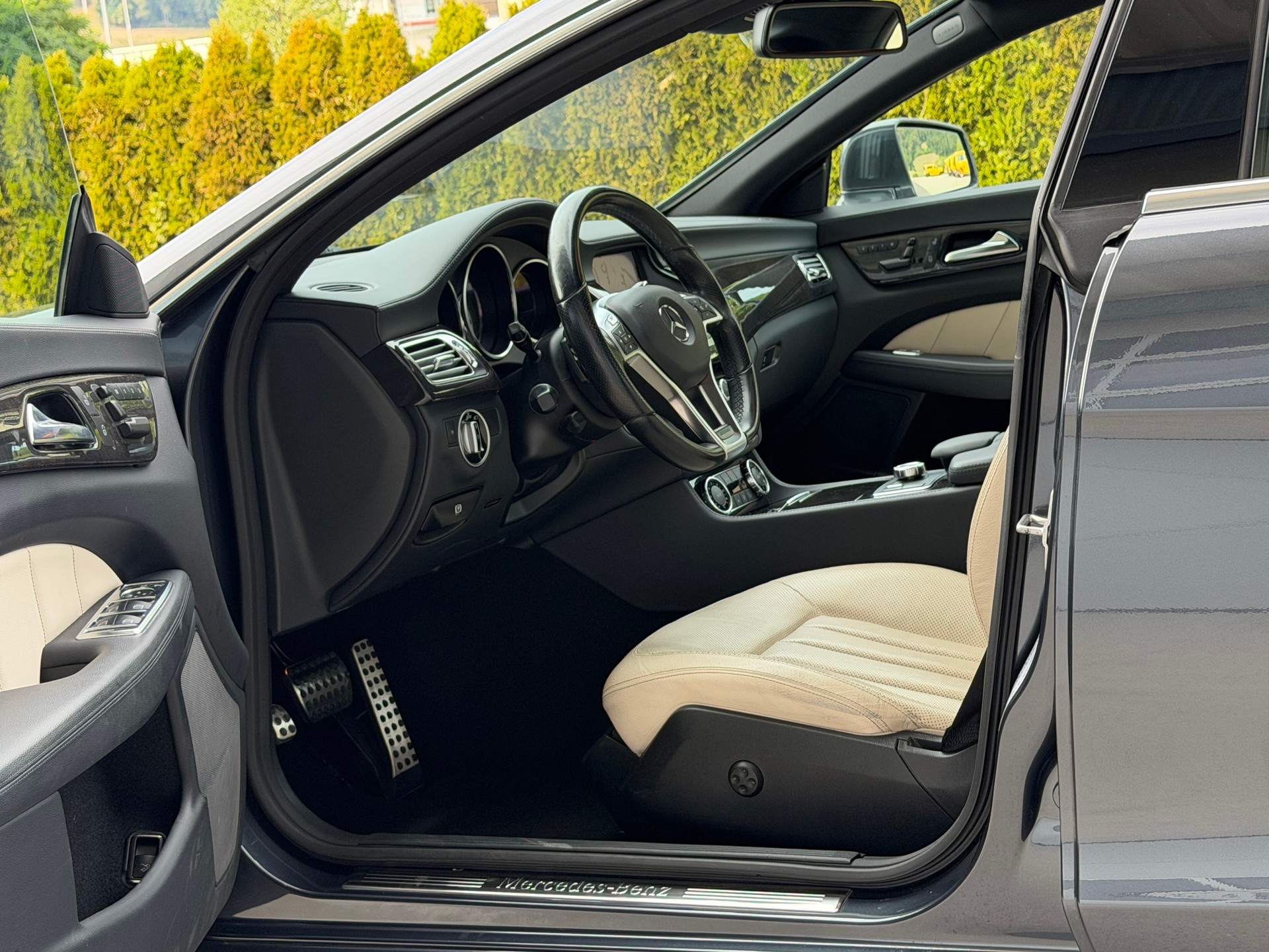 MERCEDES-BENZ CLS 350 CDI 4Matic 7G-Tronic-image-5