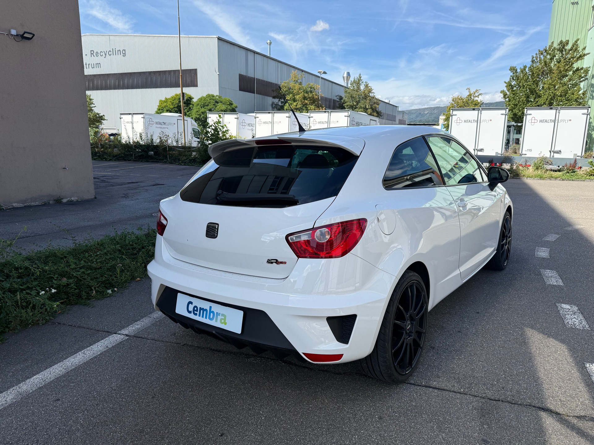 SEAT Ibiza SC 1.4 TSI Cupra R210 Swiss Racing DSG *Frisch ab MFK *CH Fahrzeug *Automat *210 PS *Lederausstattung *8 Fach bereift-image-3