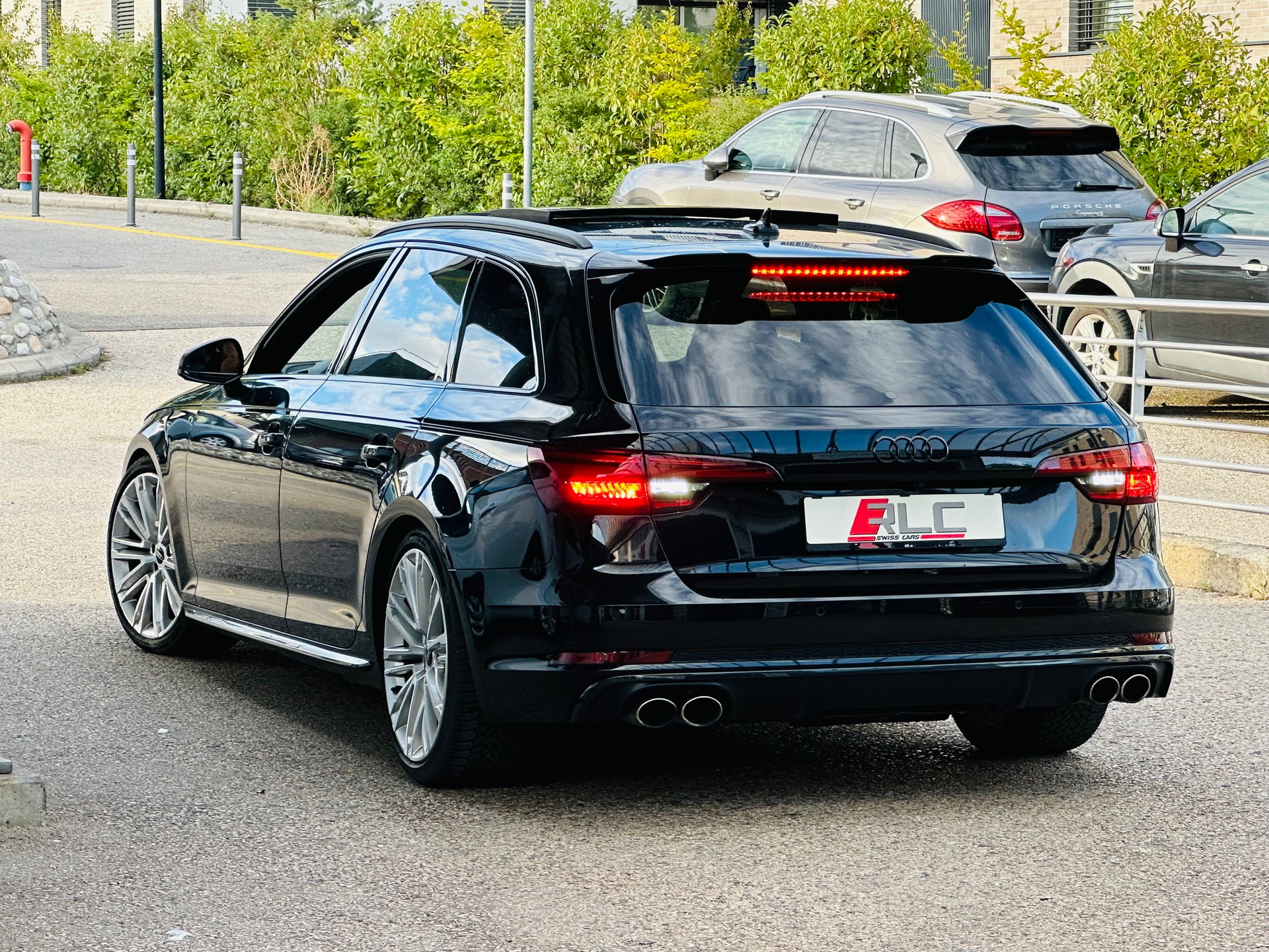 AUDI S4 Avant 3.0 TFSI quattro tiptronic-image-10
