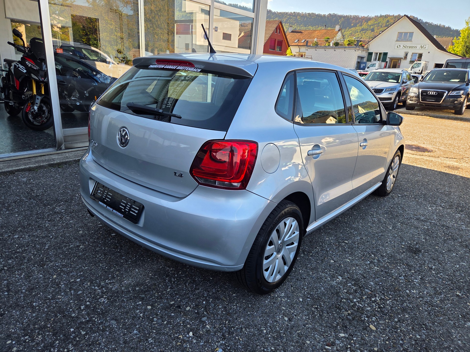 VW Polo 1.4 16V Trendline-image-7