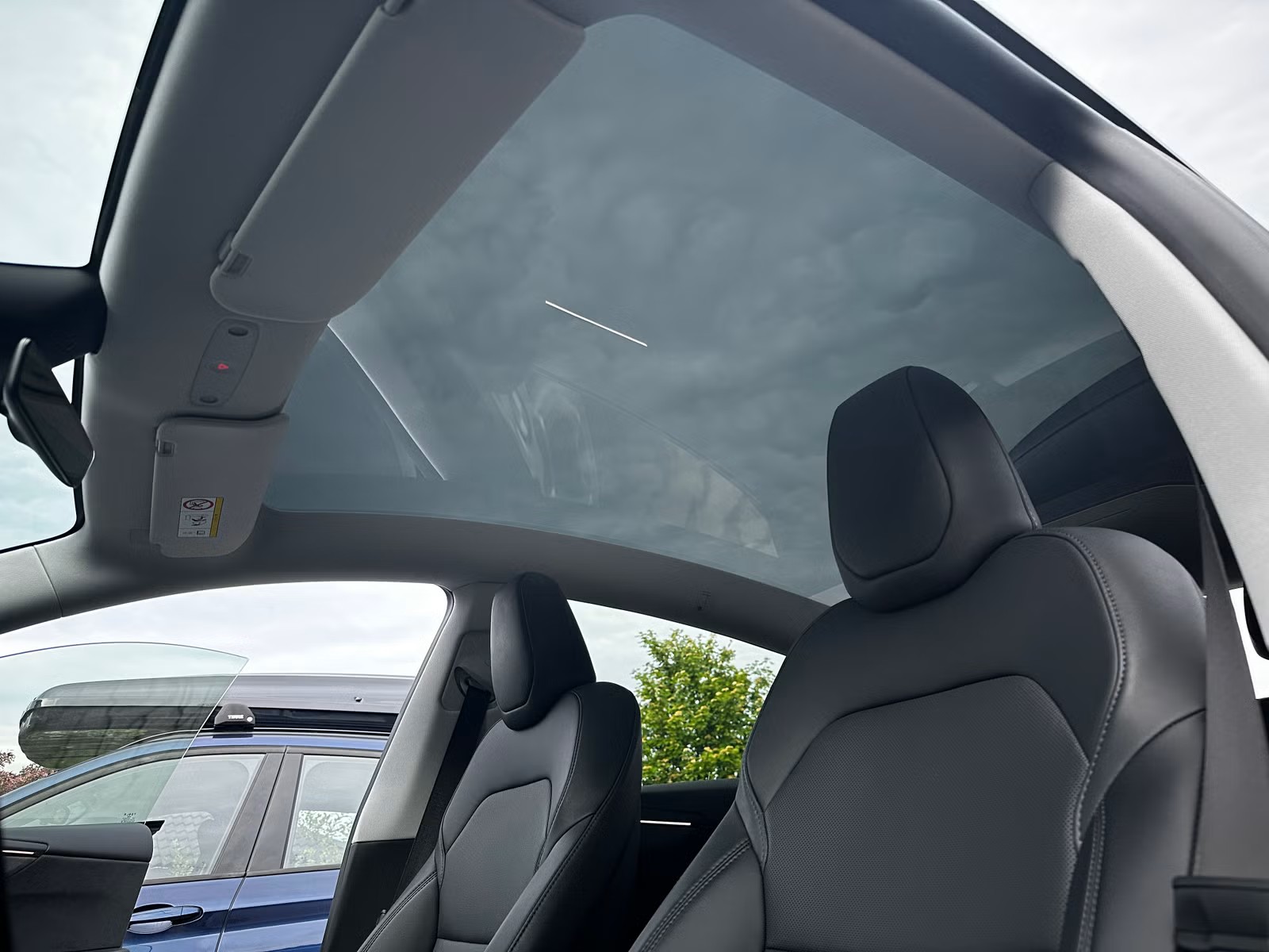 TESLA Model Y Long Range AWD Stealth Grey-image-21