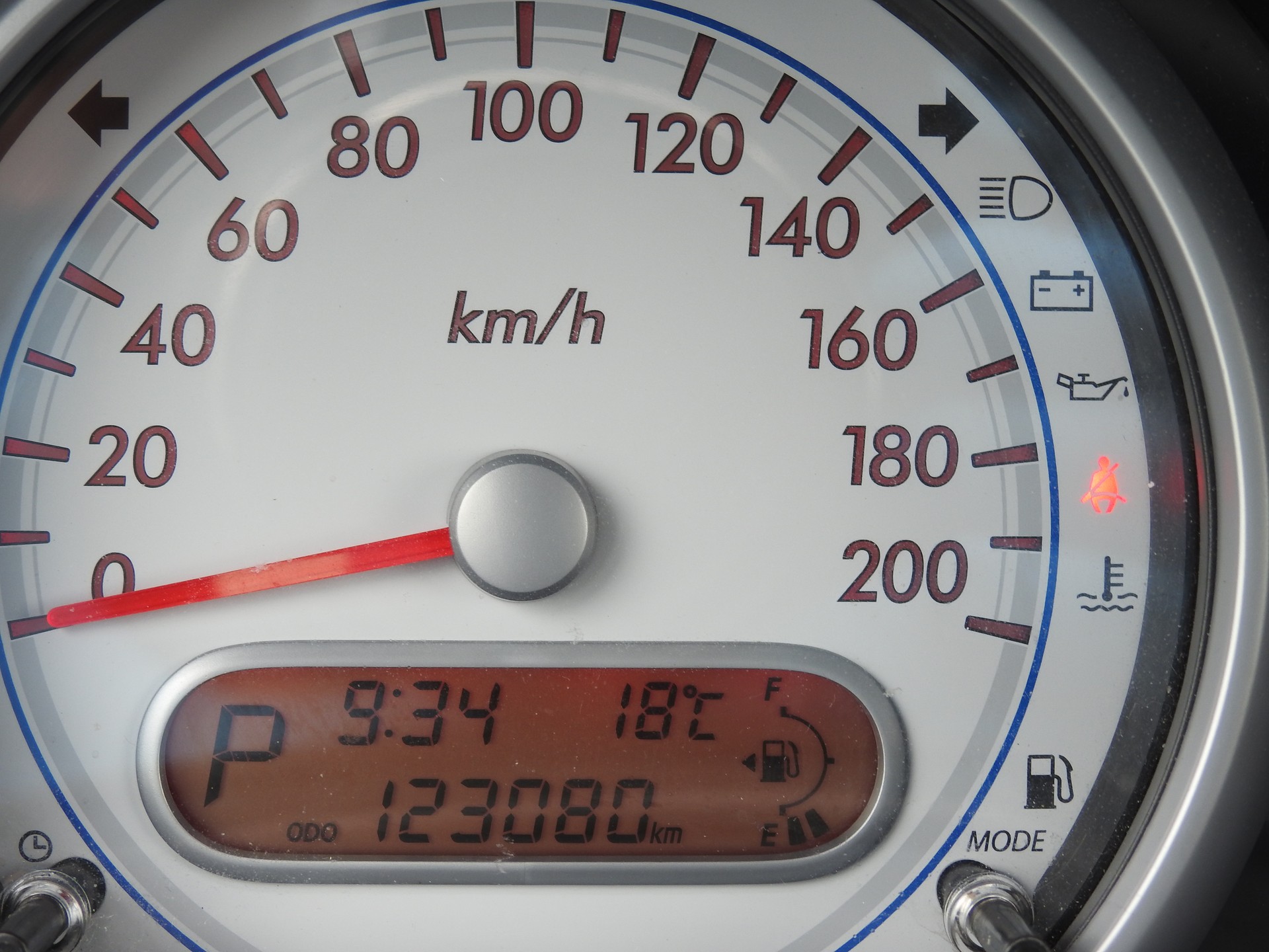 SUZUKI Splash 1.2i 16V GL Automatic-image-19