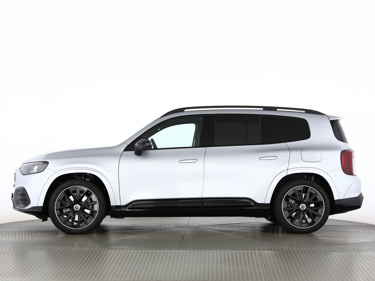 MERCEDES-BENZ GLB 220 4Matic 8G-Tronic-image-2