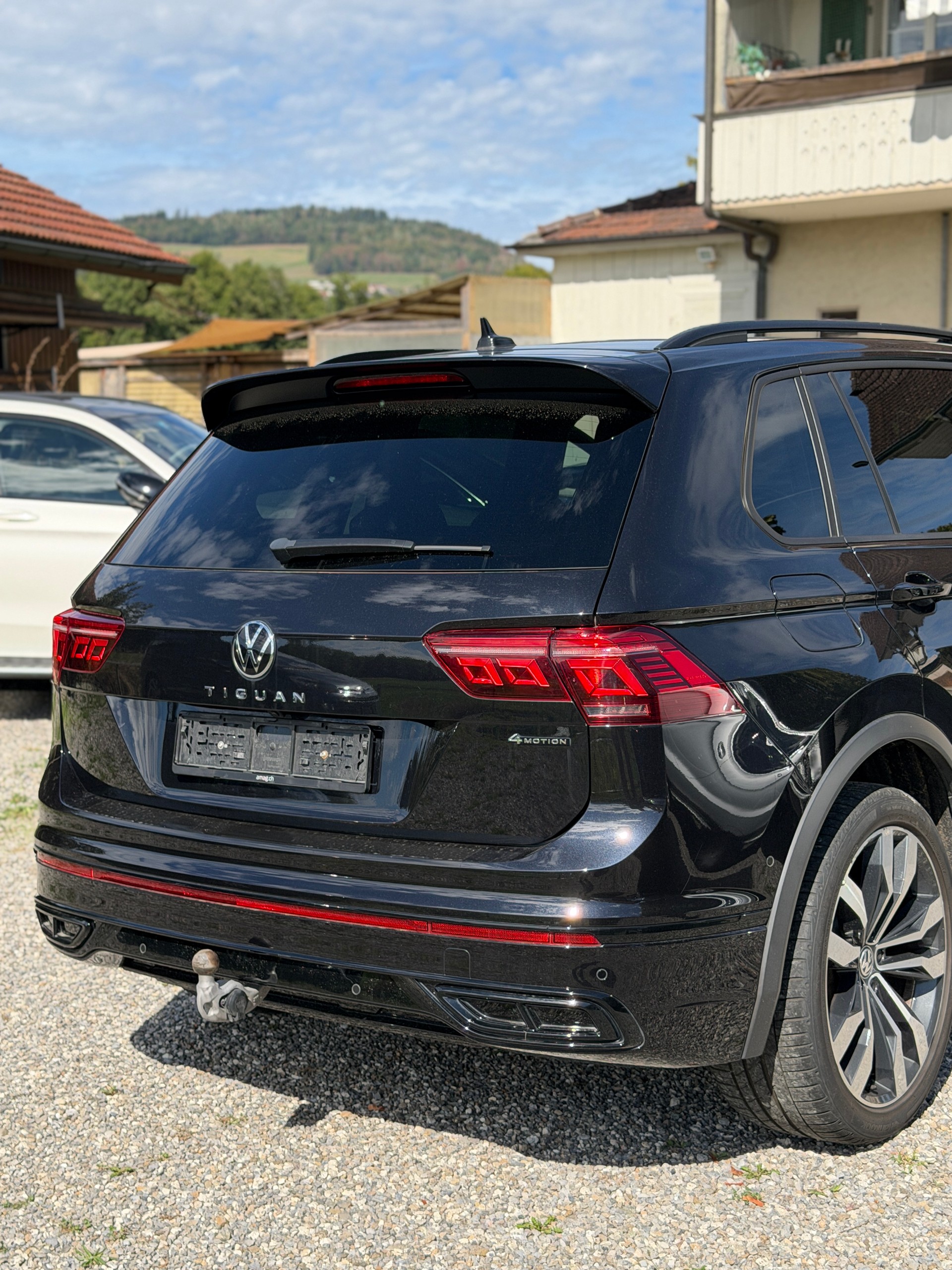 VW Tiguan 2.0 TDI SCR R-Line 4Motion DSG-image-20