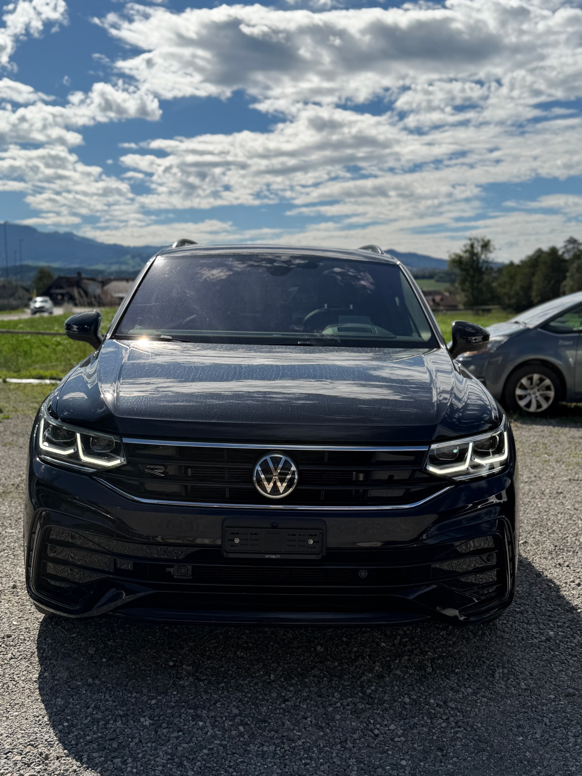 VW Tiguan 2.0 TDI SCR R-Line 4Motion DSG-image-6