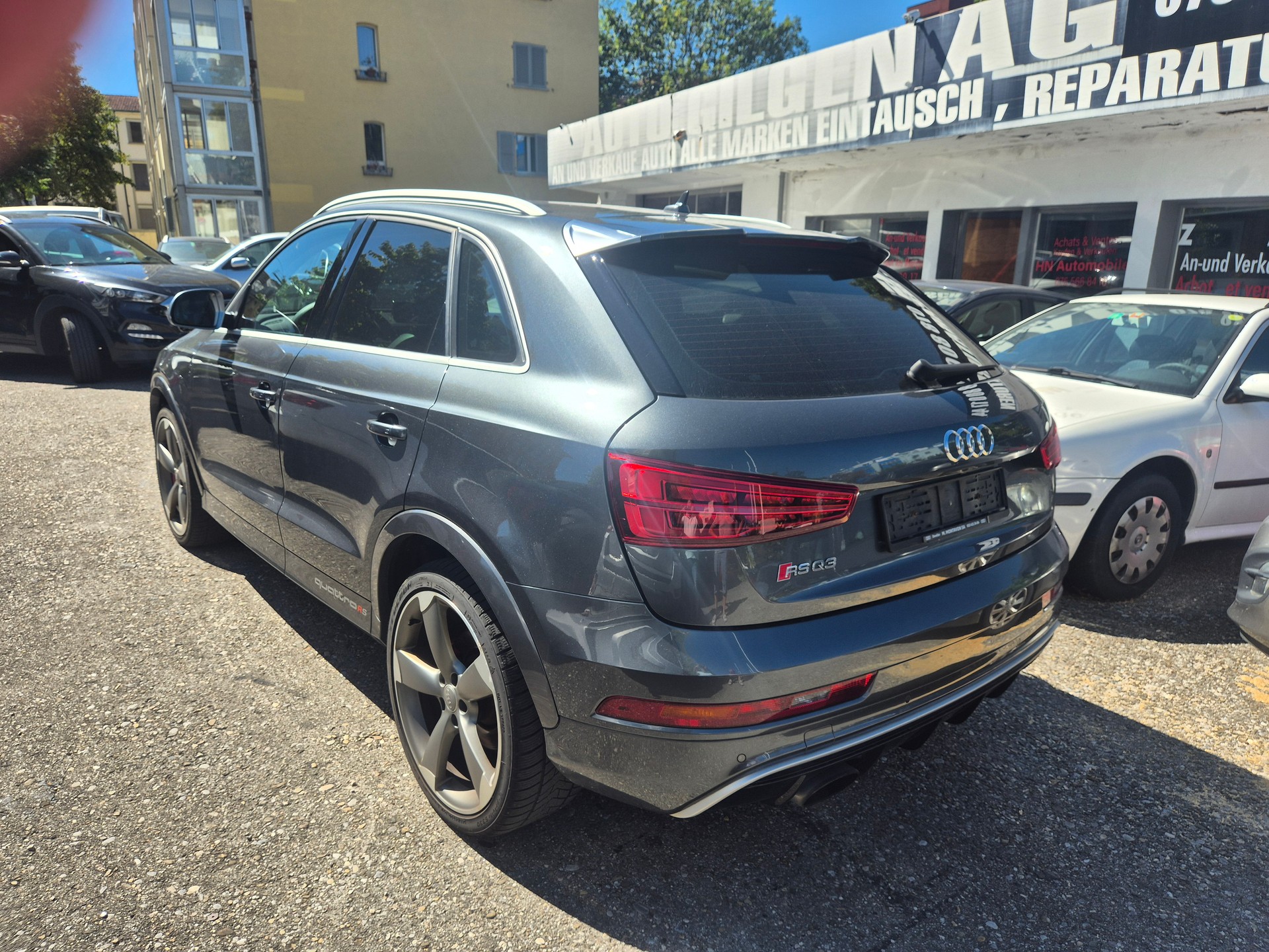 AUDI RS Q3 2.5 TFSI quattro S-tronic-image-5