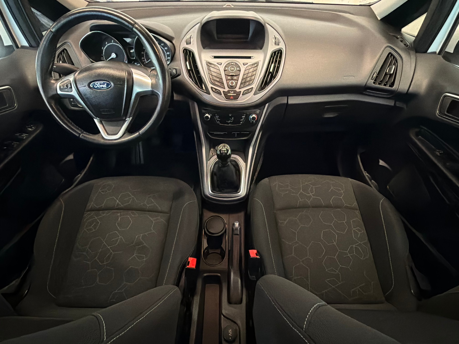 FORD B-Max 1.0 SCTi Sync Edition-image-8