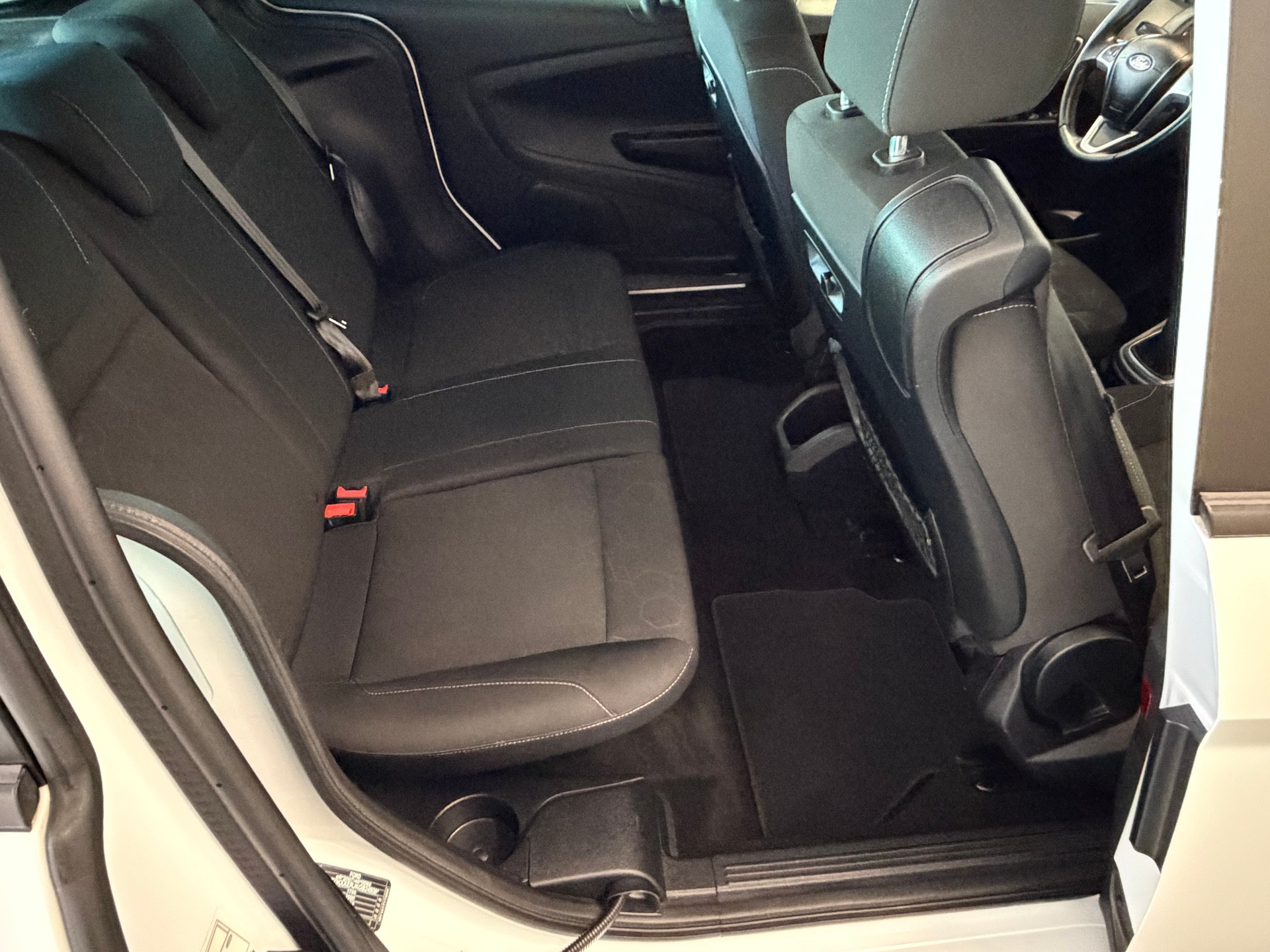 FORD B-Max 1.0 SCTi Sync Edition-image-12