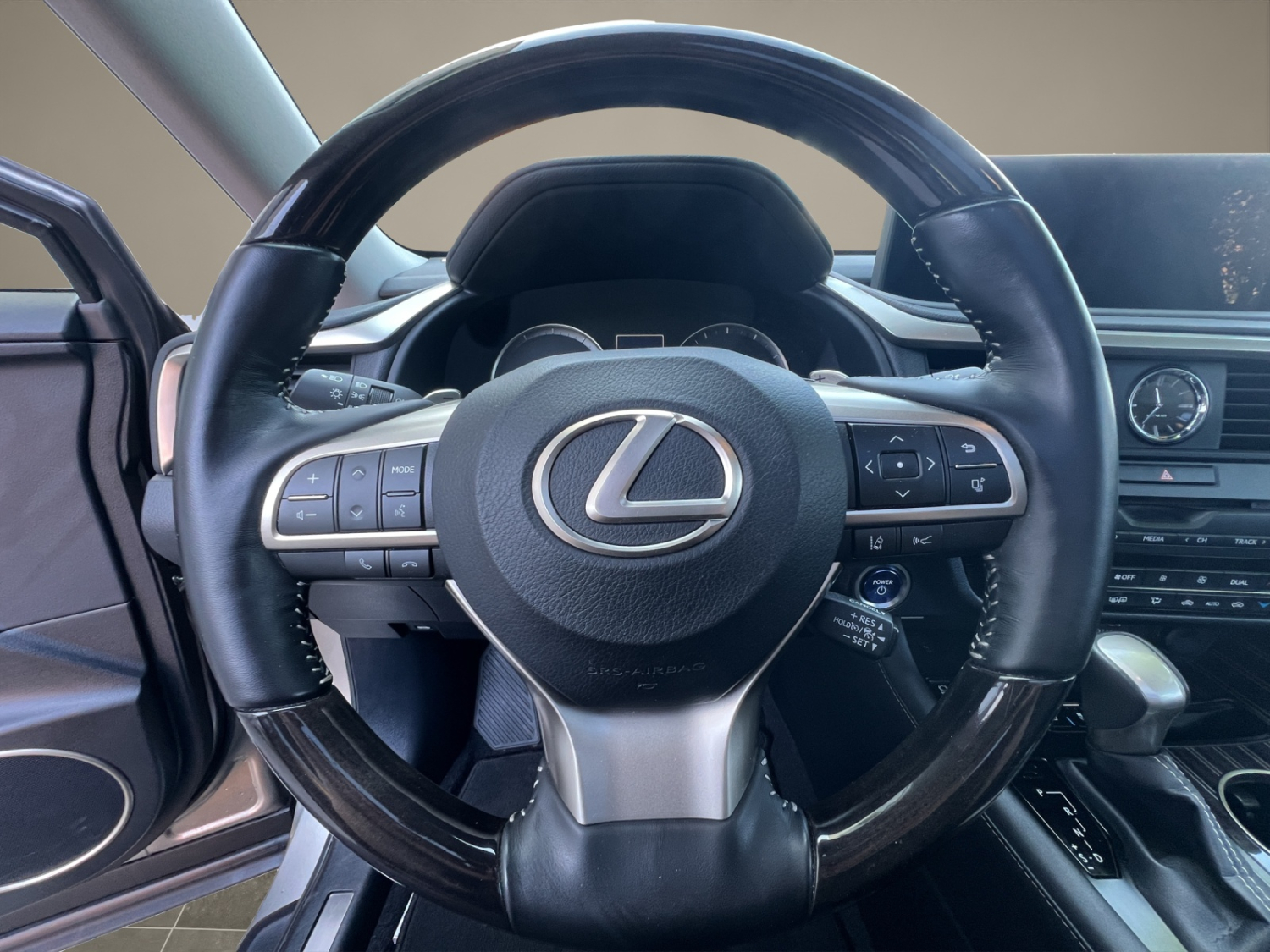 LEXUS RX 450h Excellence-image-15
