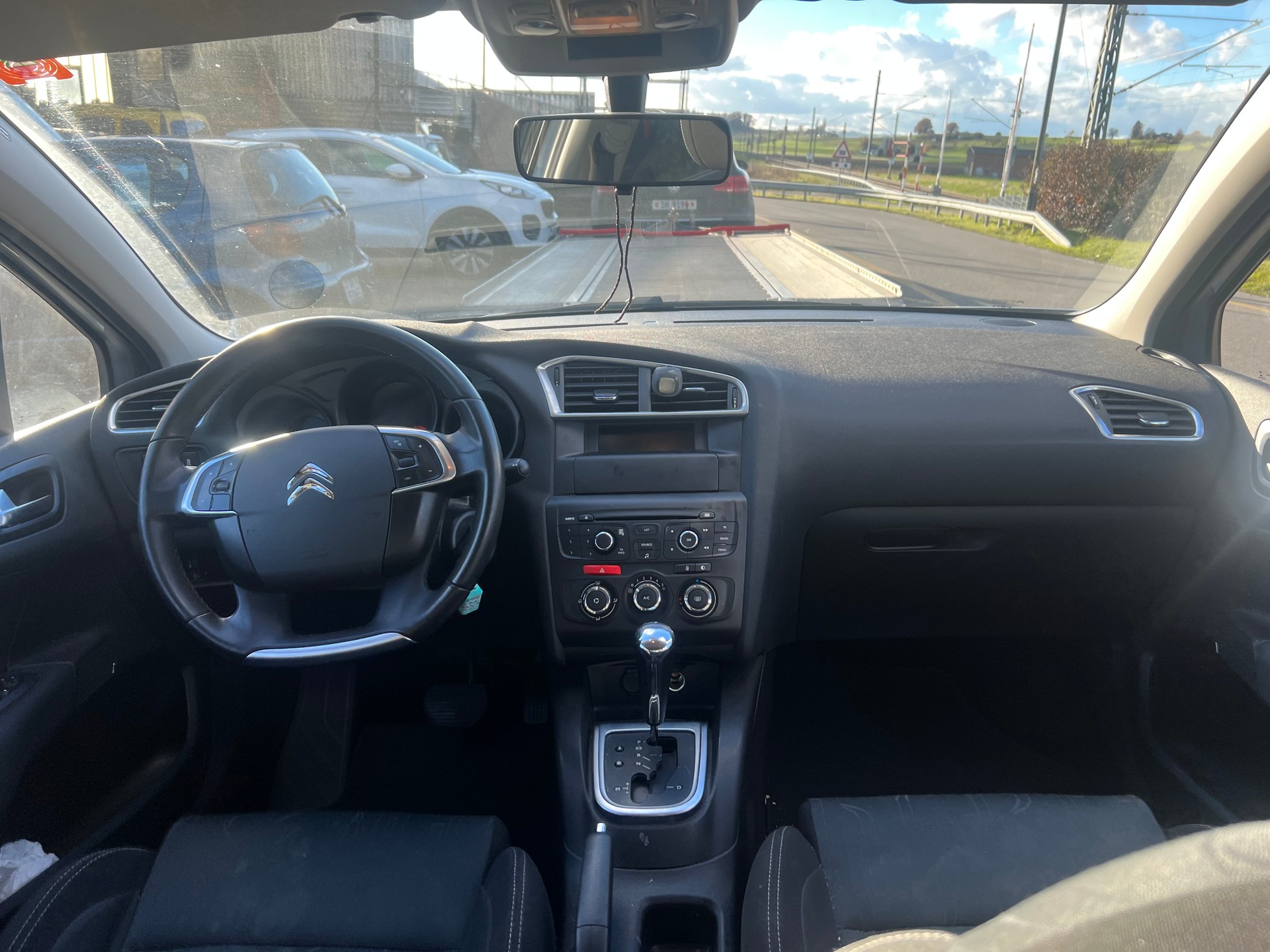 CITROEN C4 Berline 1.6 VTi Séduction BVA4-image-9