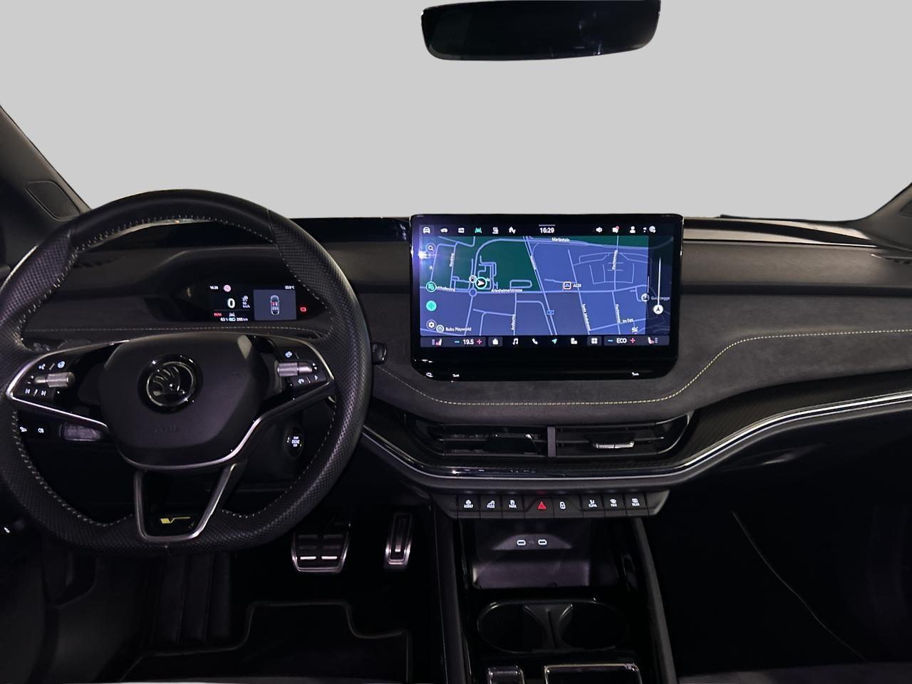 SKODA Enyaq RS 4x4 AHK-image-14