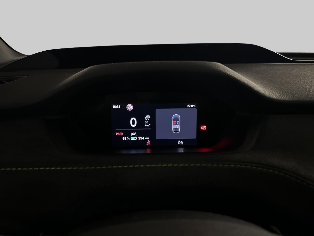 SKODA Enyaq RS 4x4 AHK-image-16