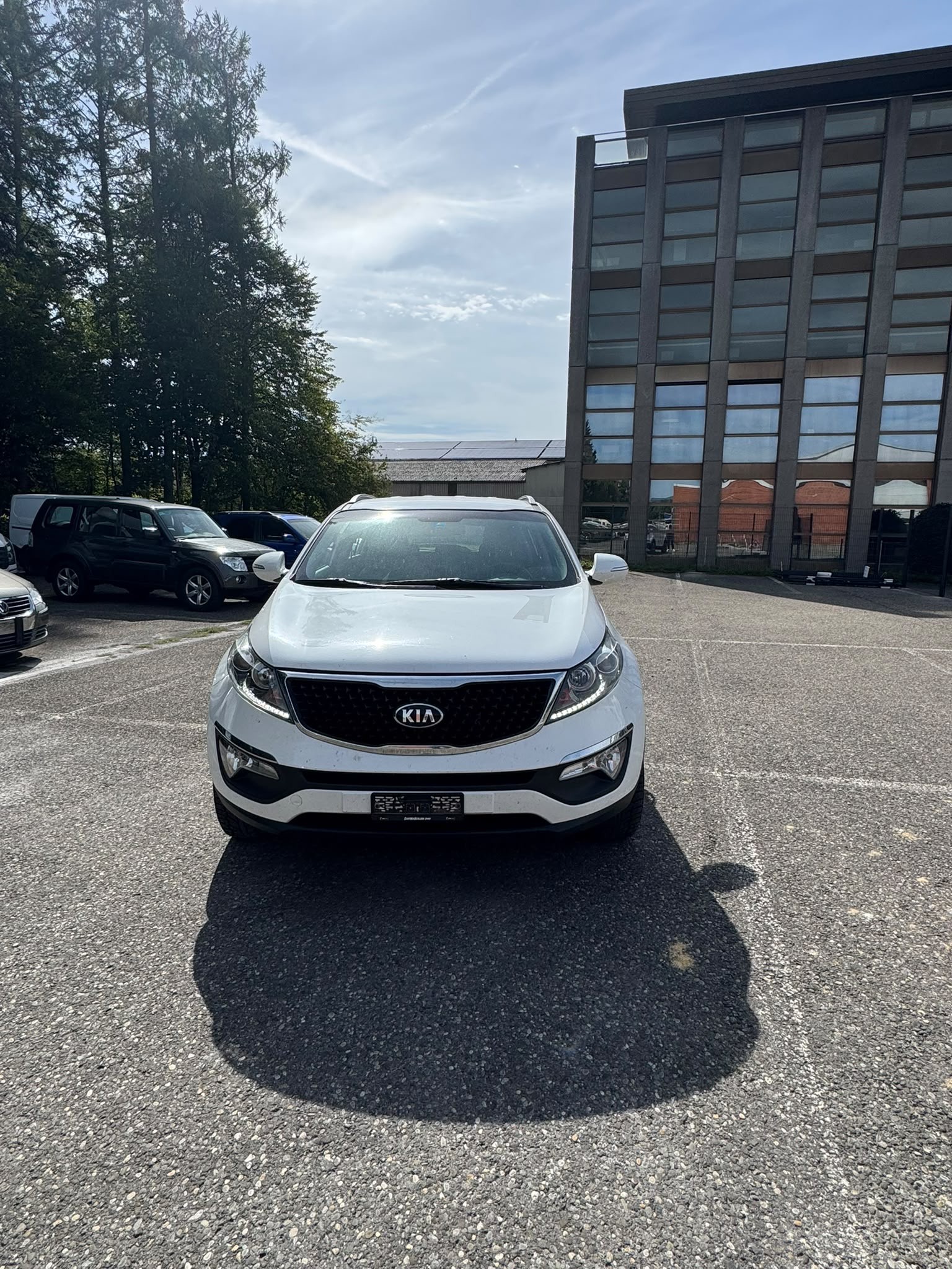 KIA Sportage 2.0 CRDi Trend 4WD Automatic-image-5