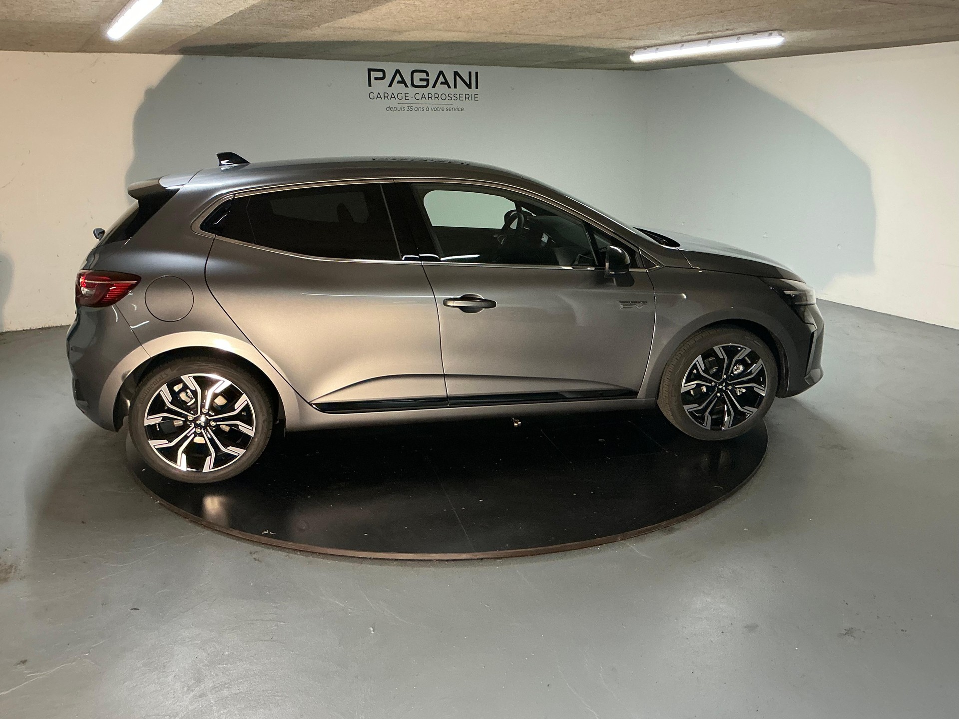 MITSUBISHI Colt 1.6 HEV Intense-image-3