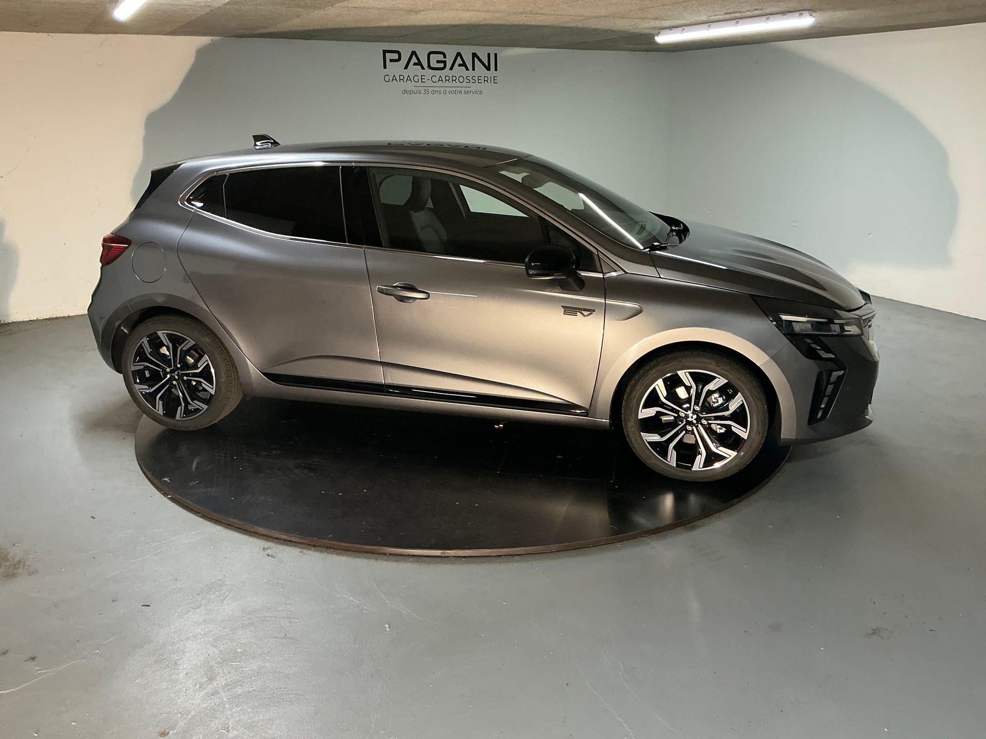 MITSUBISHI Colt 1.6 HEV Intense-image-2