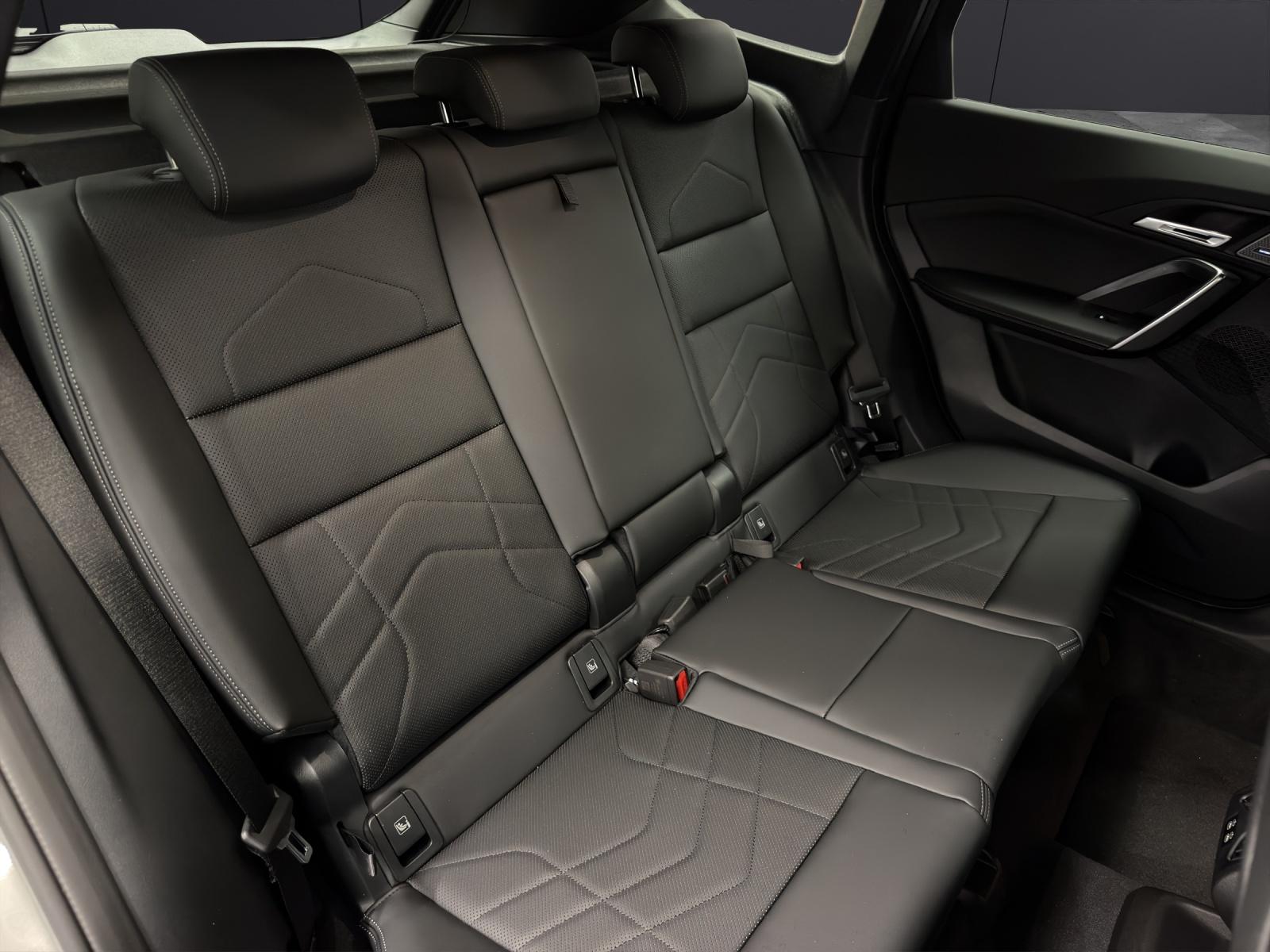 BMW X1 U11 20d xDrive paddles-image-13
