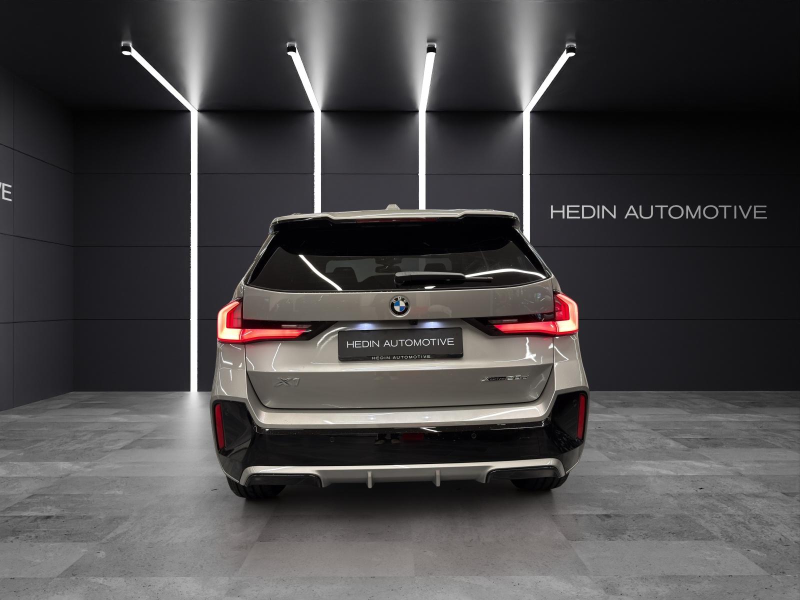 BMW X1 U11 20d xDrive paddles-image-8