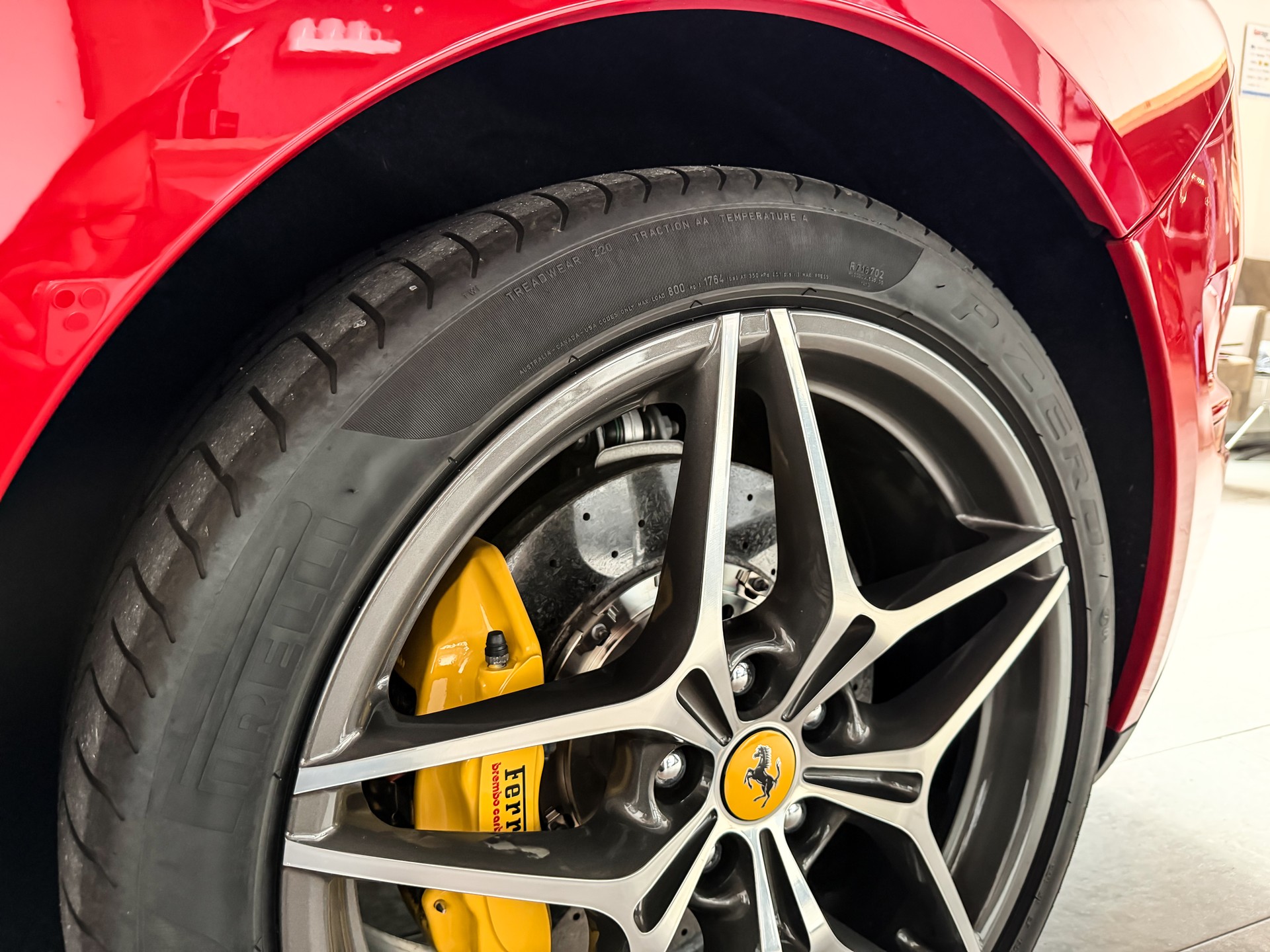 FERRARI California 3.9 V8 T-image-9