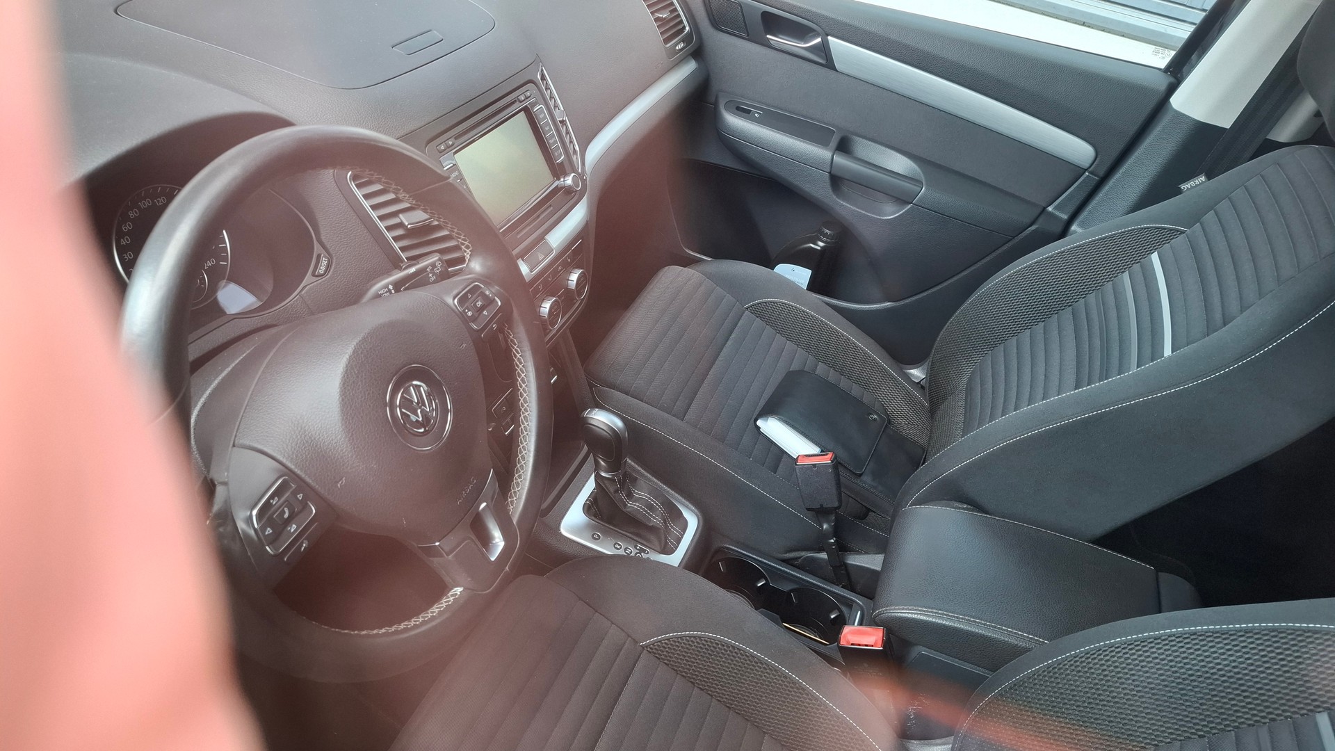 VW Sharan 2.0 TSI Cup DSG-image-2