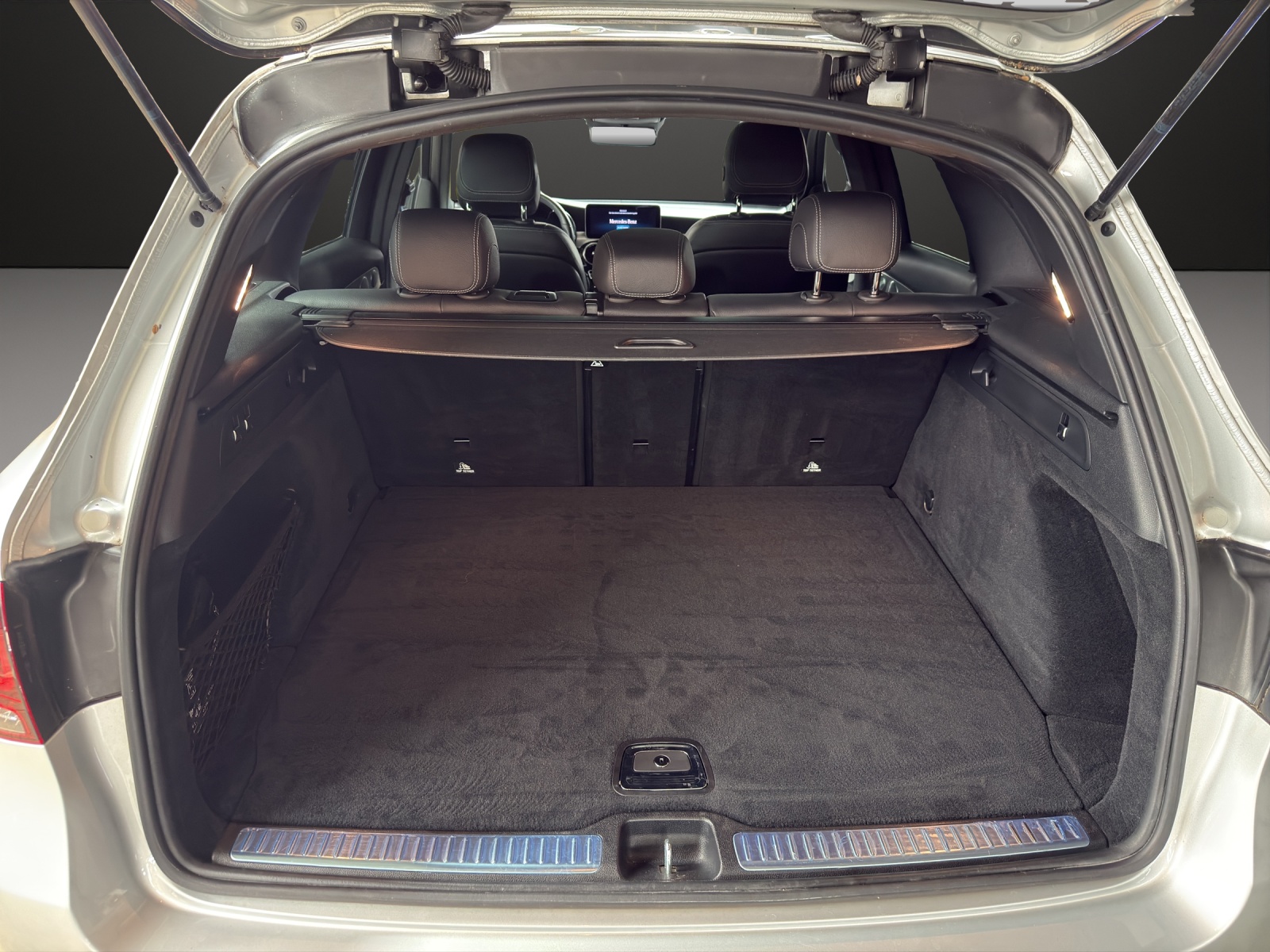 MERCEDES-BENZ GLC 300 AMG Line 4Matic-image-8