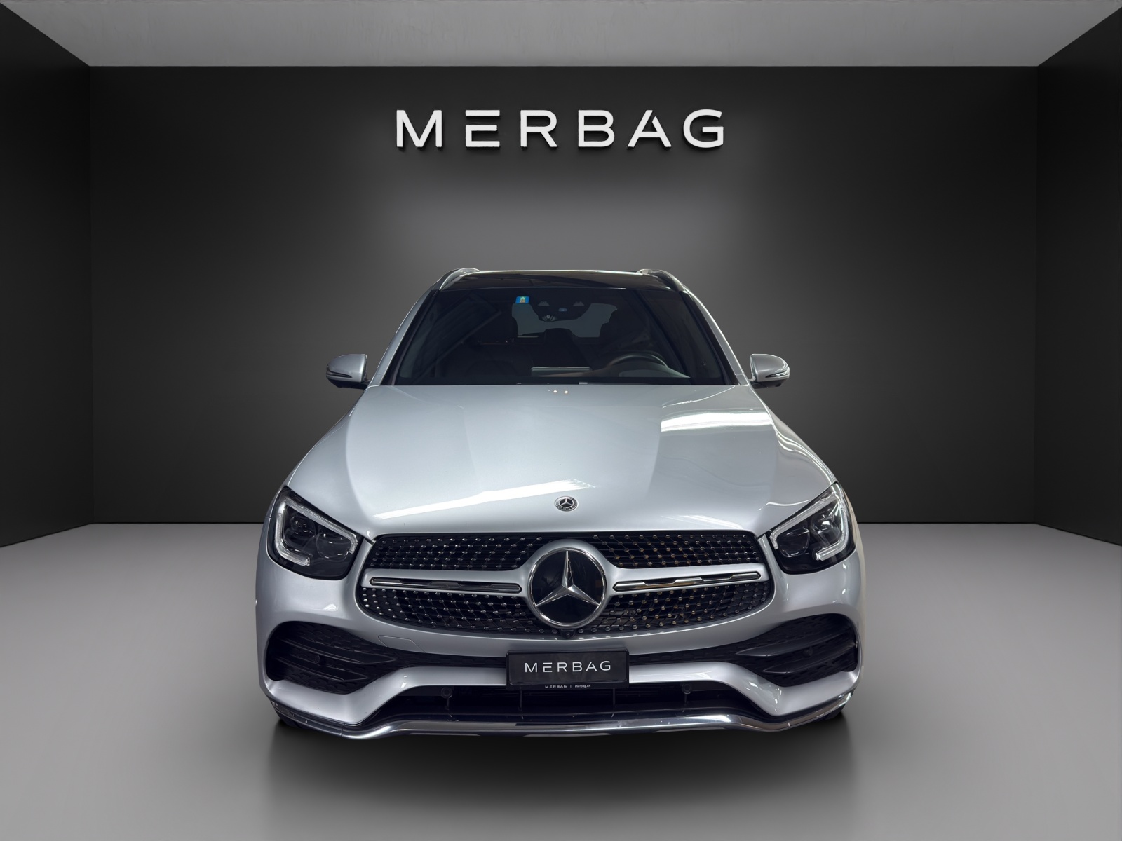 MERCEDES-BENZ GLC 300 AMG Line 4Matic-image-6