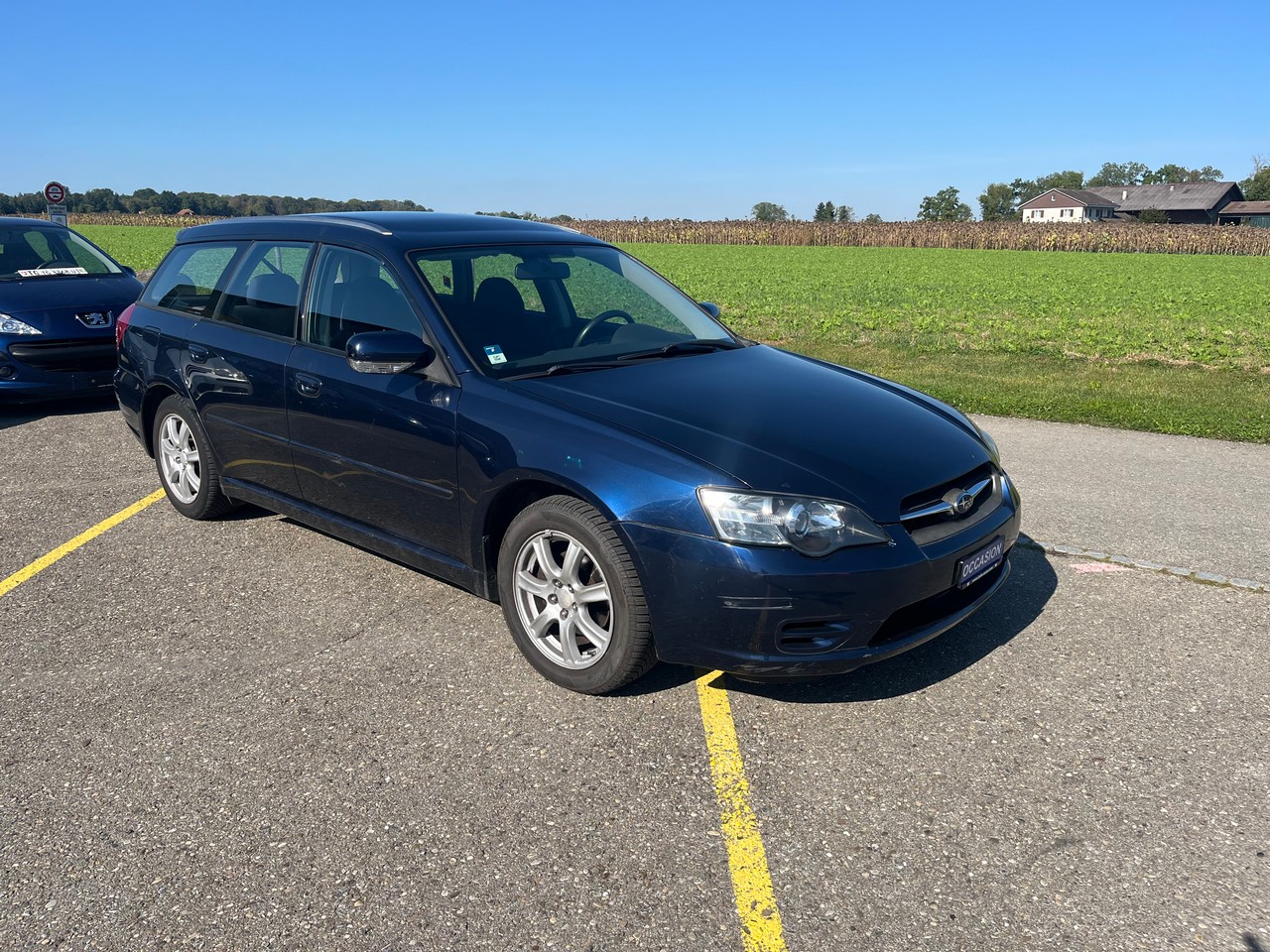 SUBARU Legacy 2.0i AWD Swiss-image-1