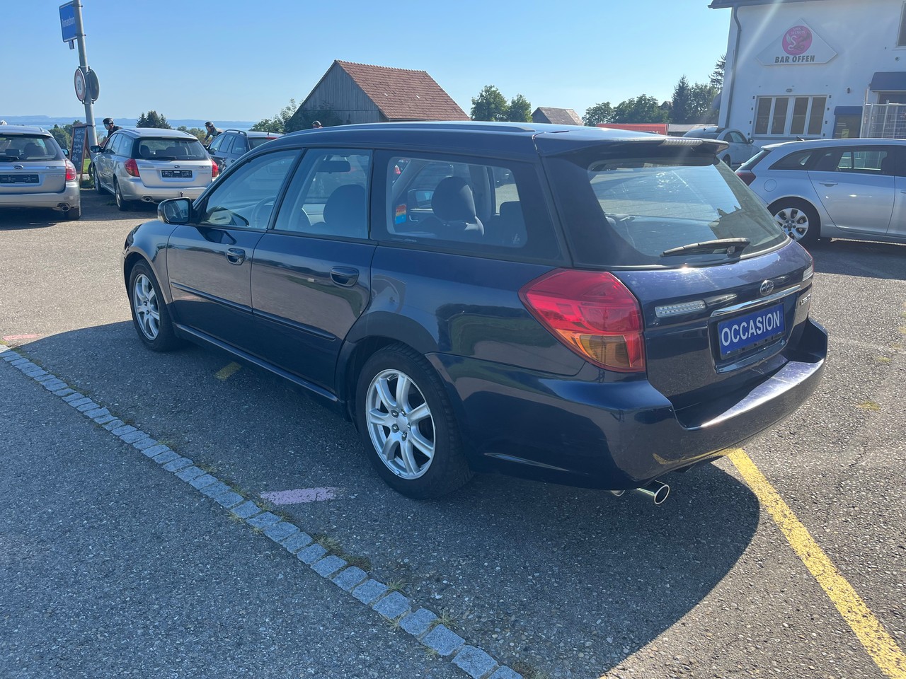 SUBARU Legacy 2.0i AWD Swiss-image-4
