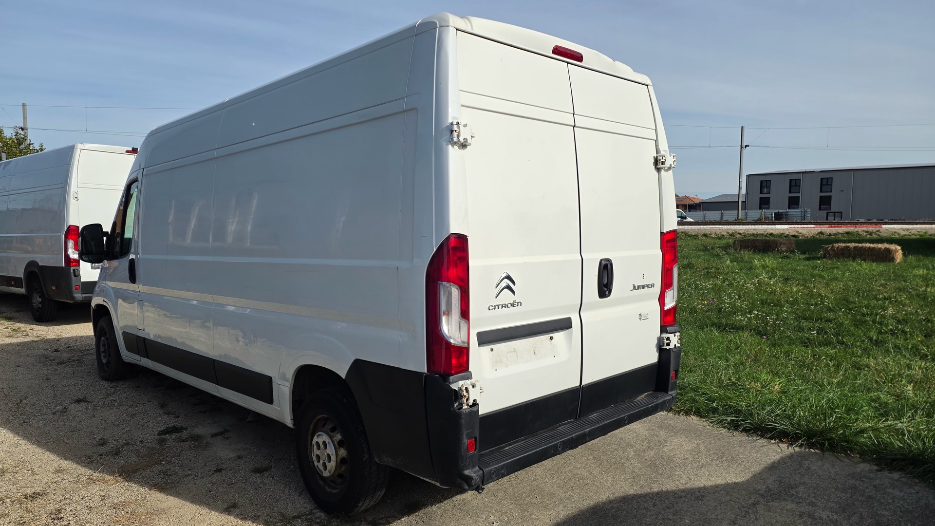CITROEN Jumper 35+ 2.0 BlueHDi 130 Attraction L3H2-image-2