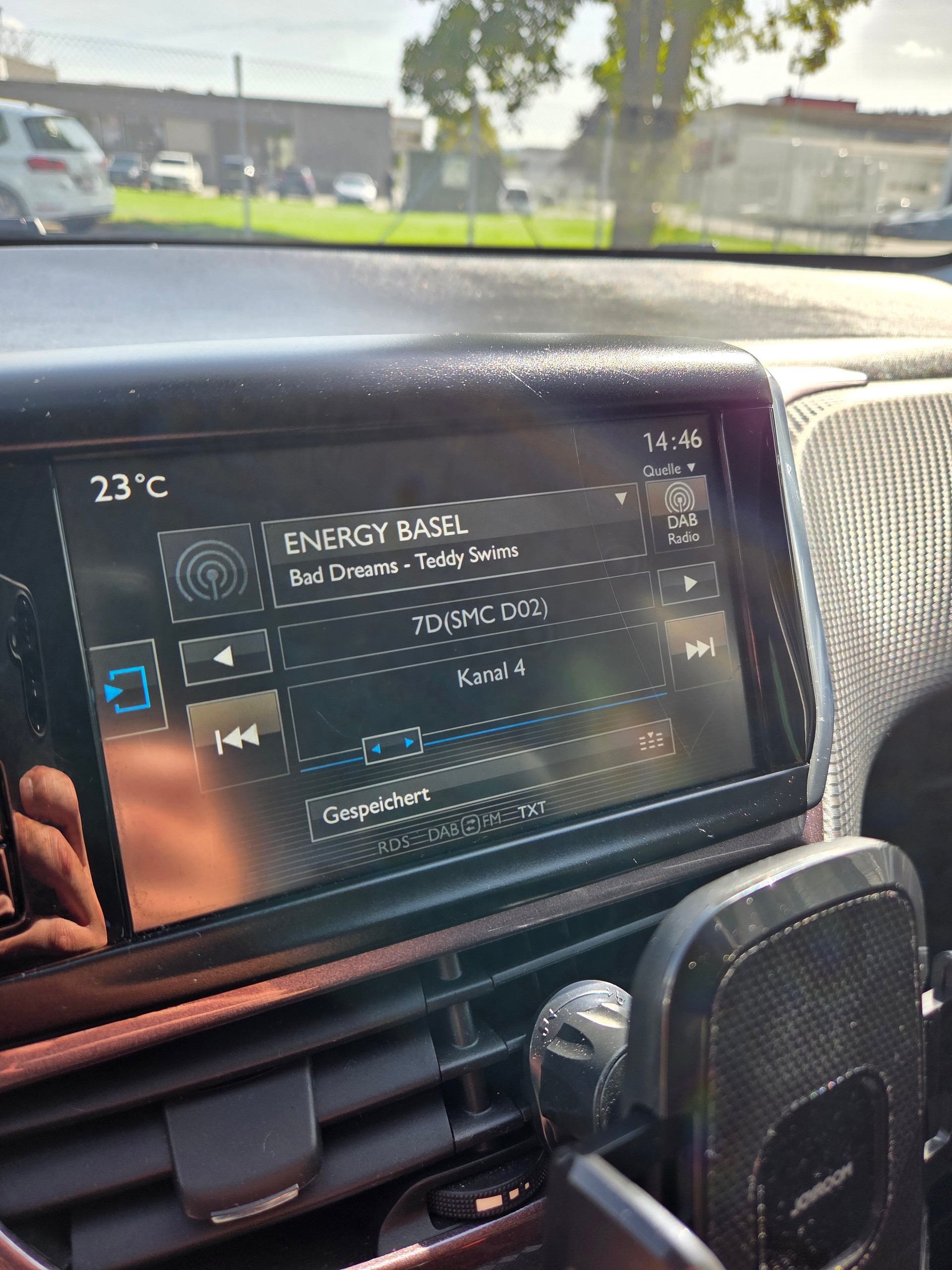 PEUGEOT 2008 1.6 VTI Style-image-8