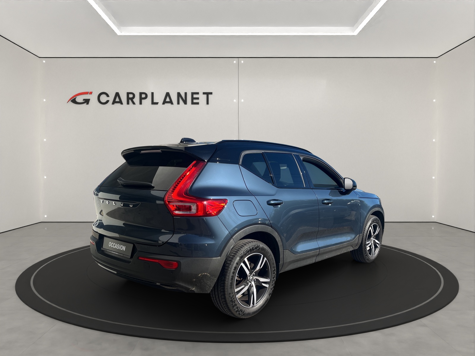 VOLVO XC40 2.0 B4 MH R-Design AWD-image-3