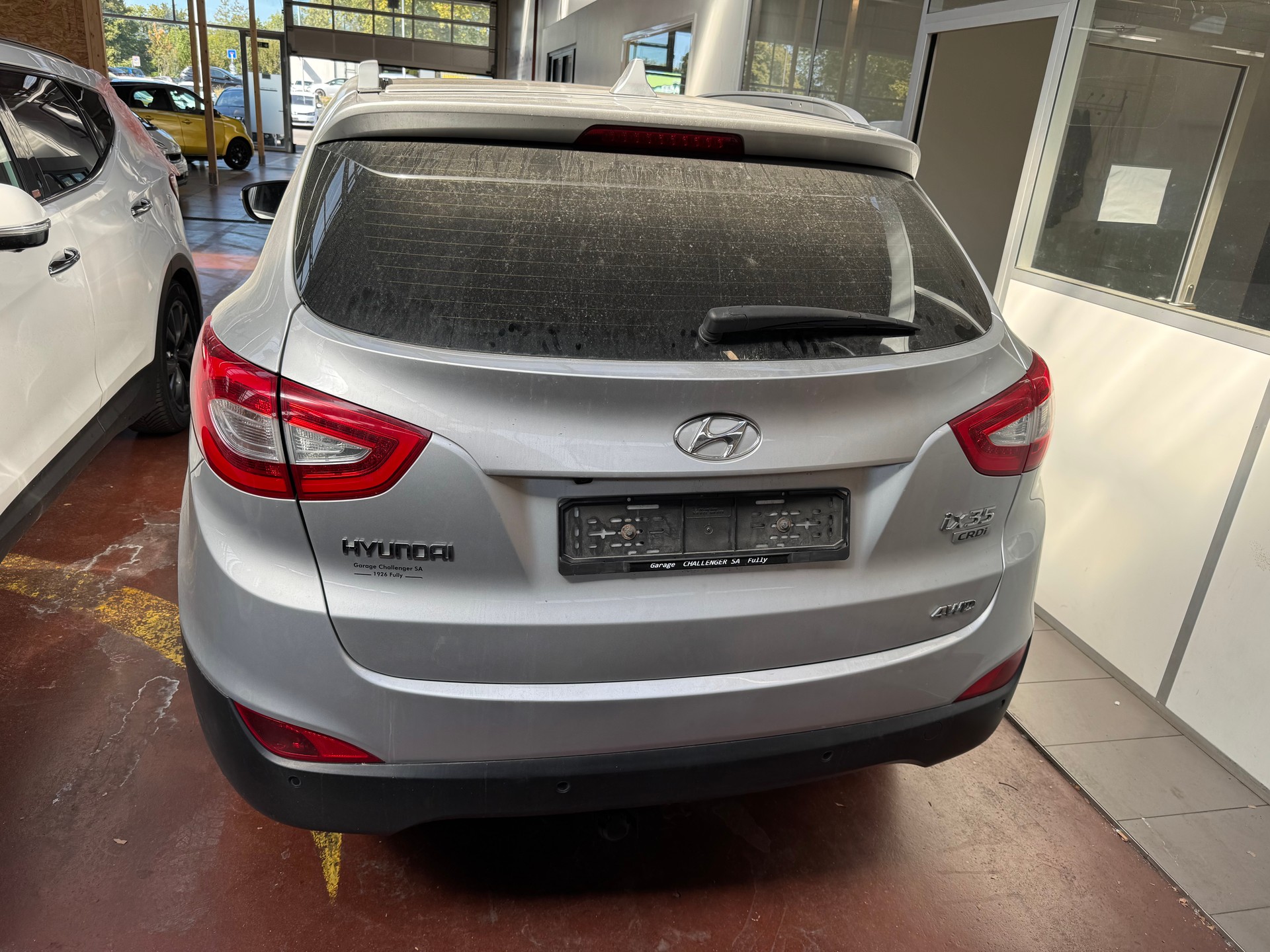 HYUNDAI iX 35 2.0 CRDi Premium 4WD Automatic-image-8