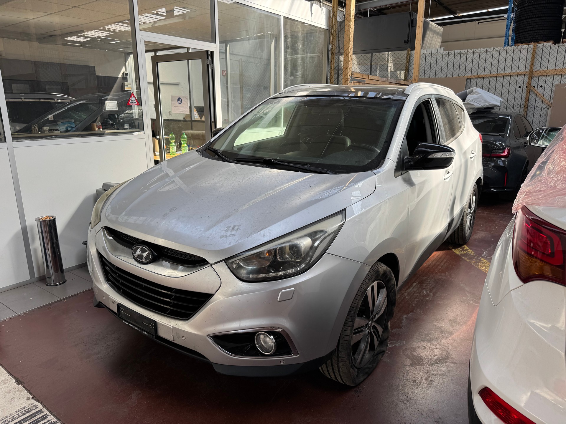 HYUNDAI iX 35 2.0 CRDi Premium 4WD Automatic-image-0