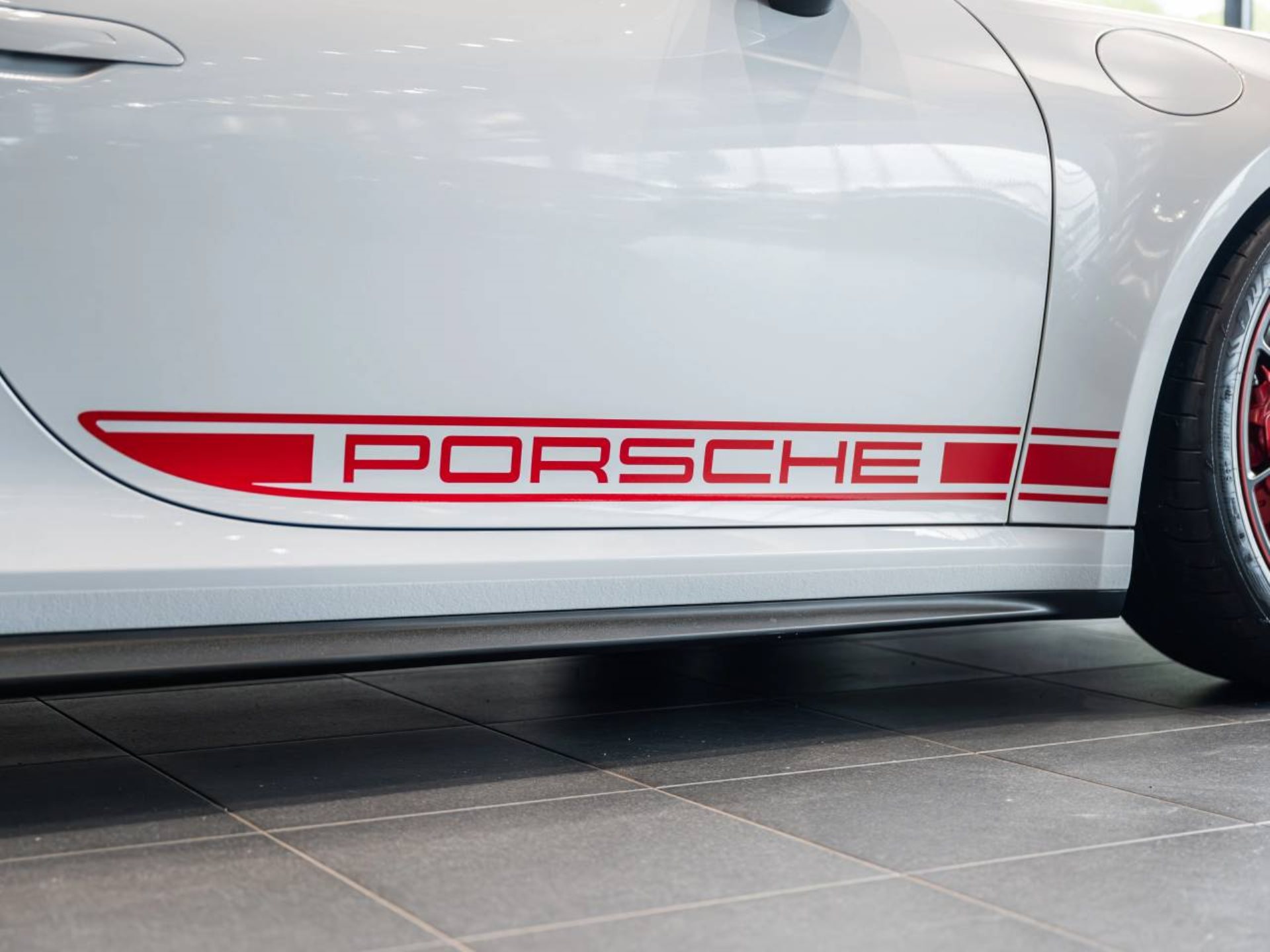 PORSCHE 911 GT3 mit Touring-Paket-image-27