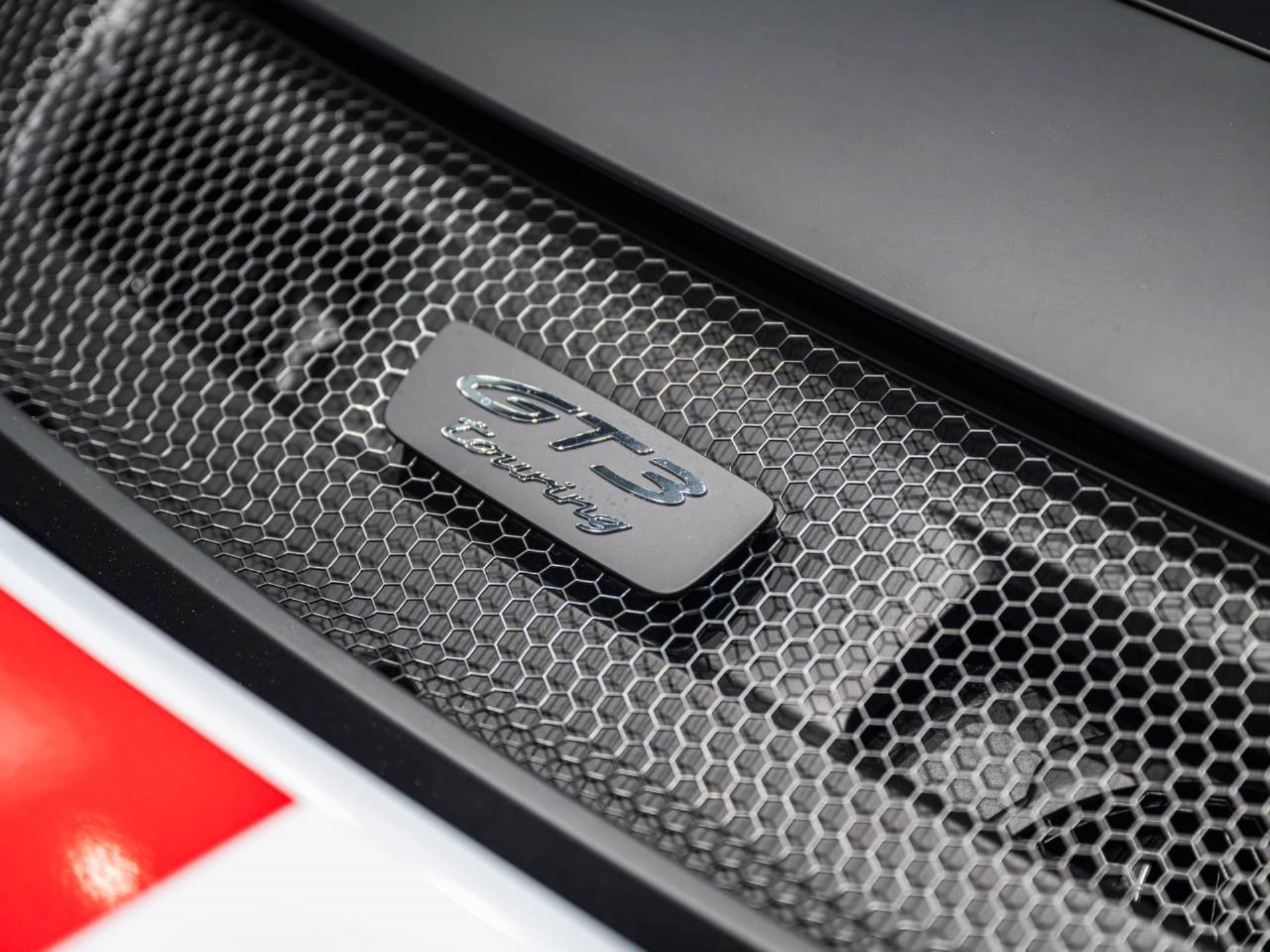 PORSCHE 911 GT3 mit Touring-Paket-image-28