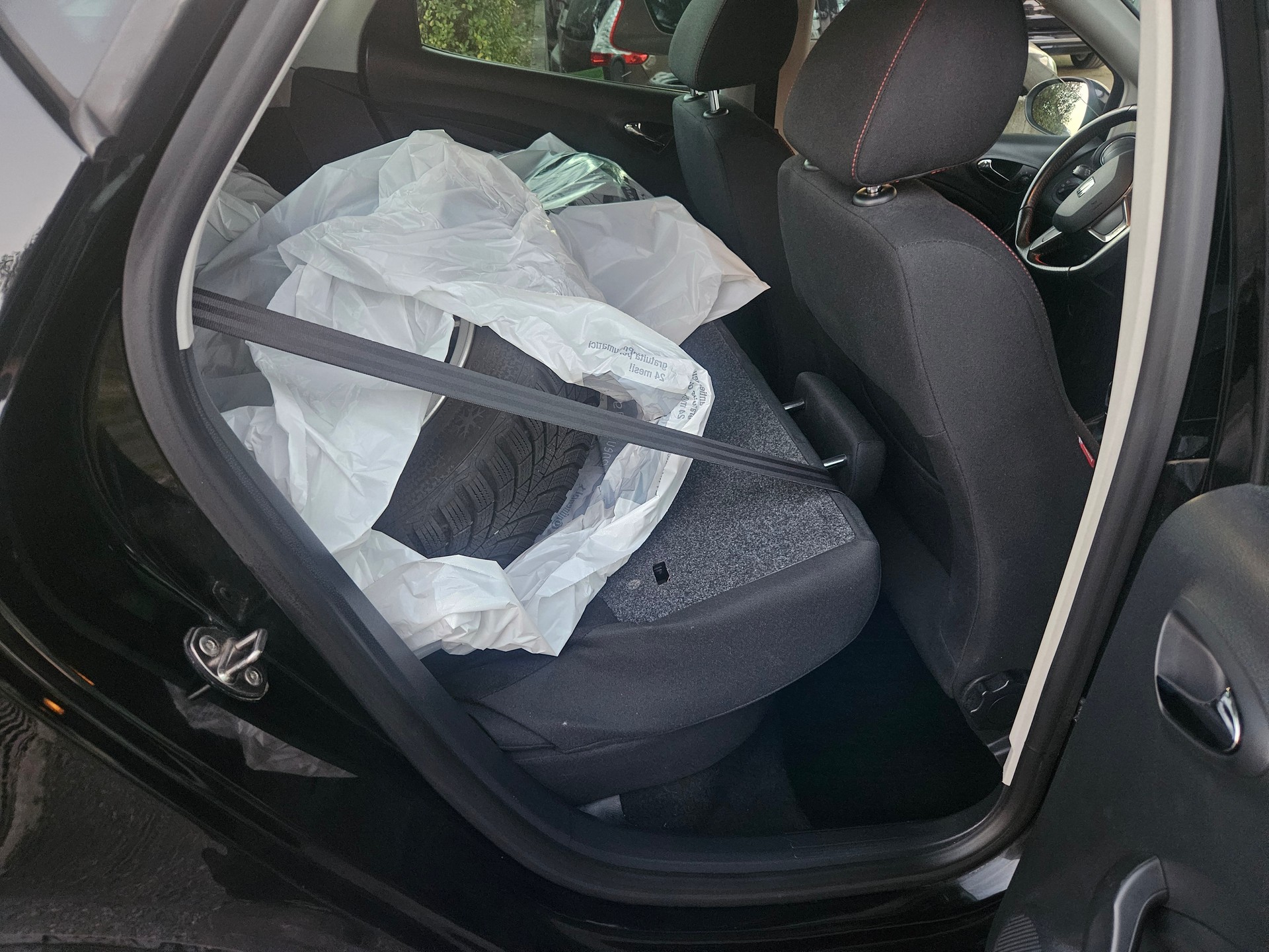 SEAT Ibiza 1.4 TSI FR Viva-image-13