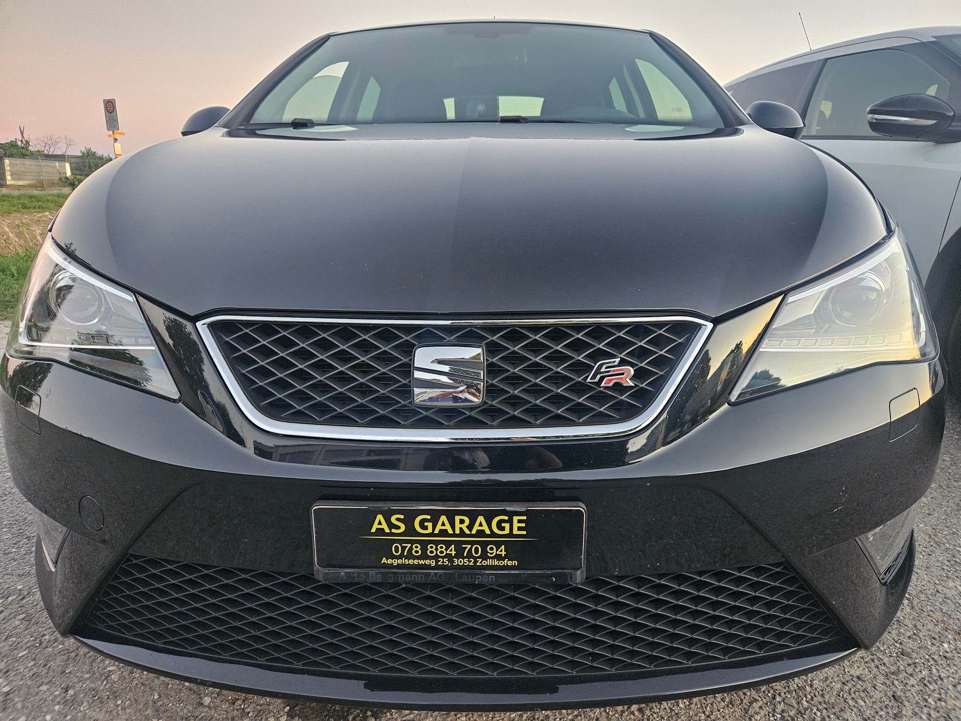 SEAT Ibiza 1.4 TSI FR Viva-image-1